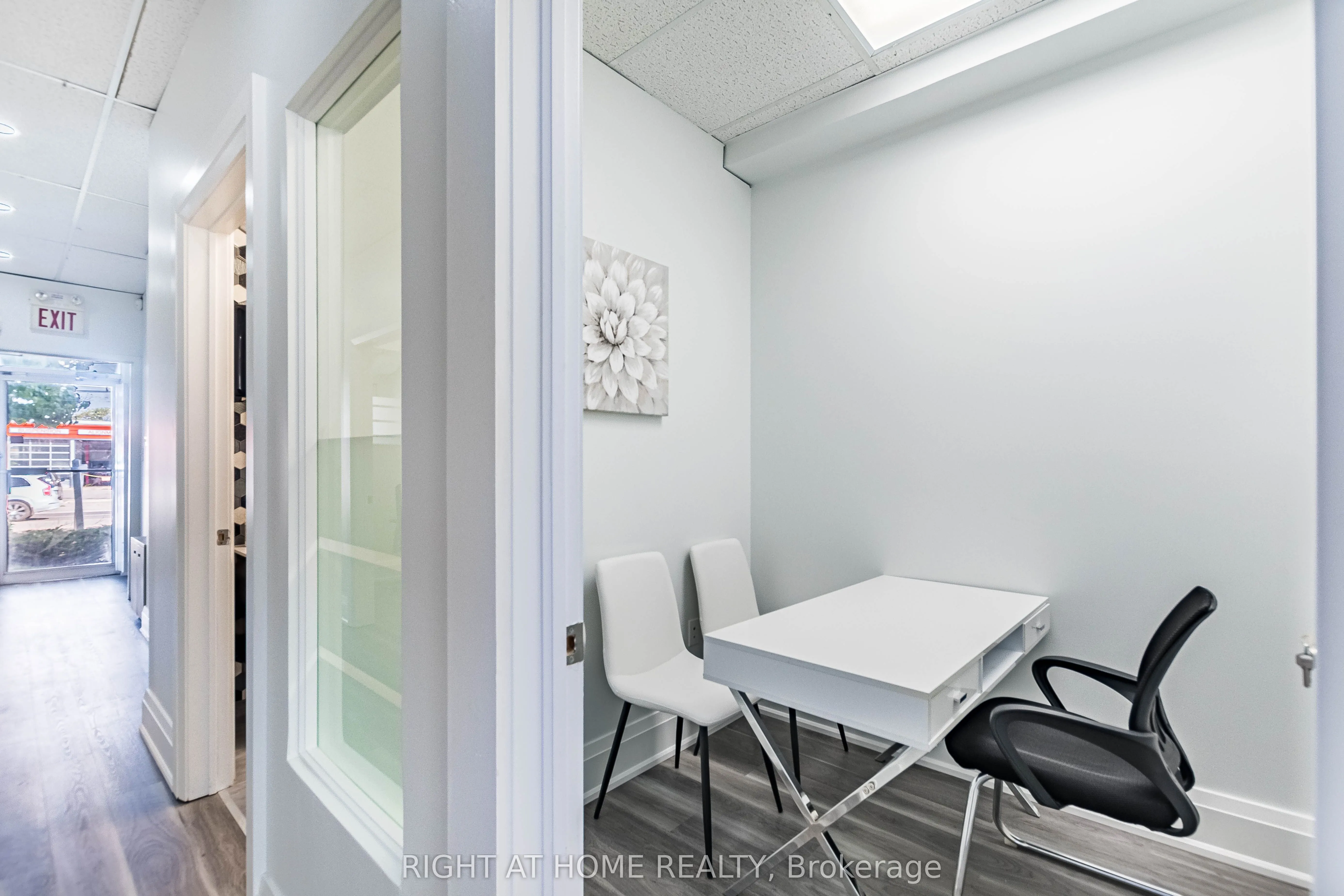 49 Hillcrest Avenue, #104