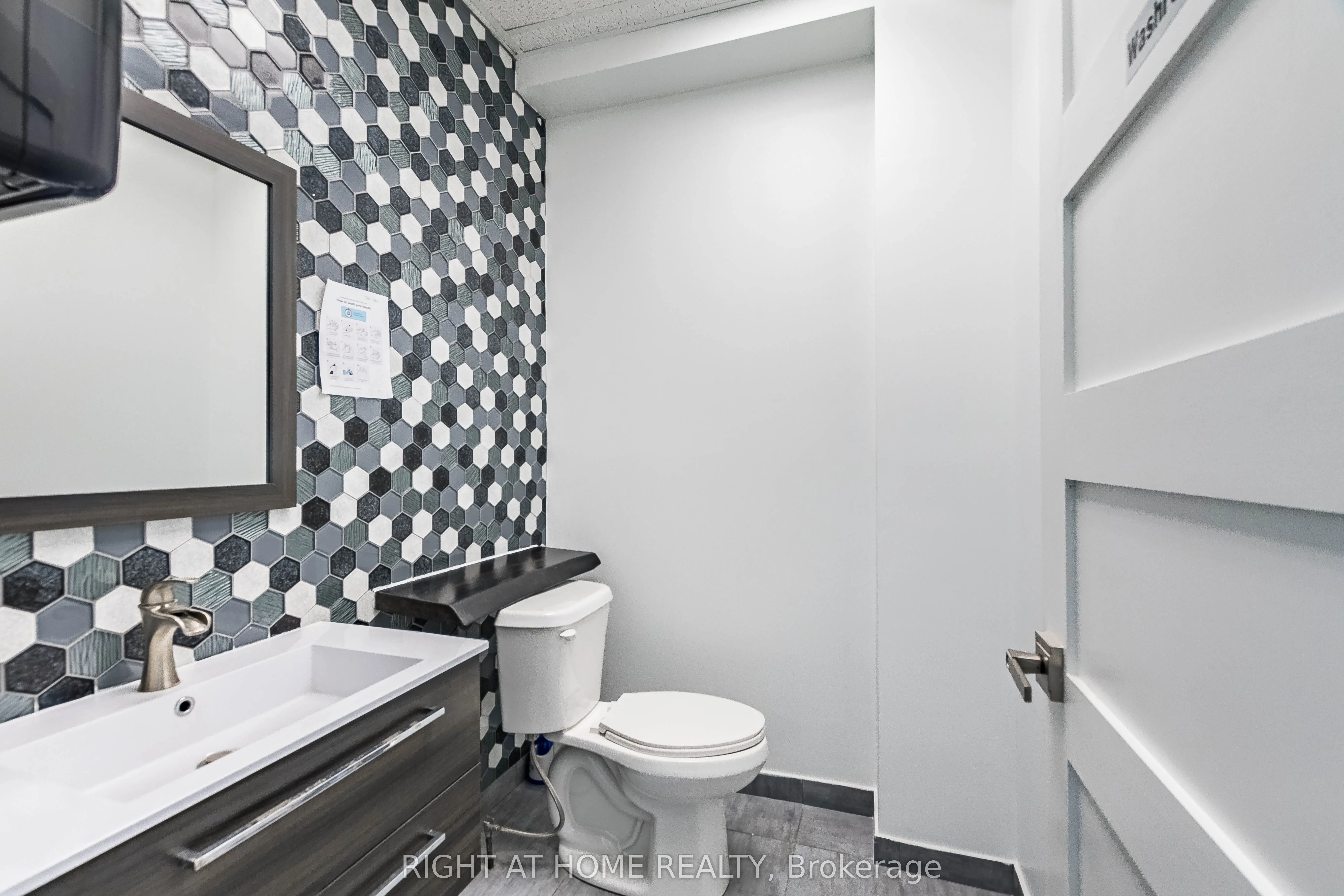 49 Hillcrest Avenue, #104