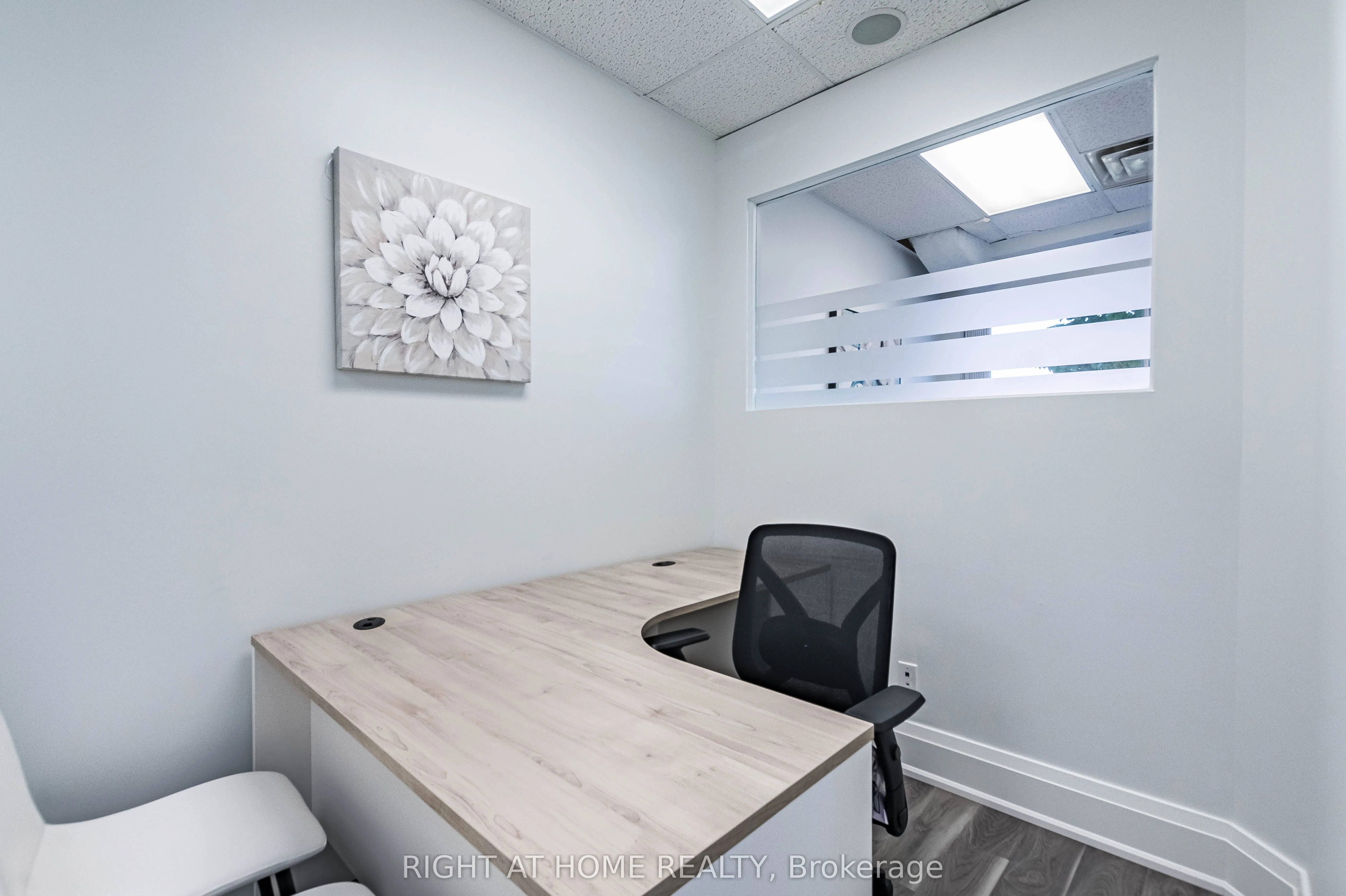 49 Hillcrest Avenue, #104