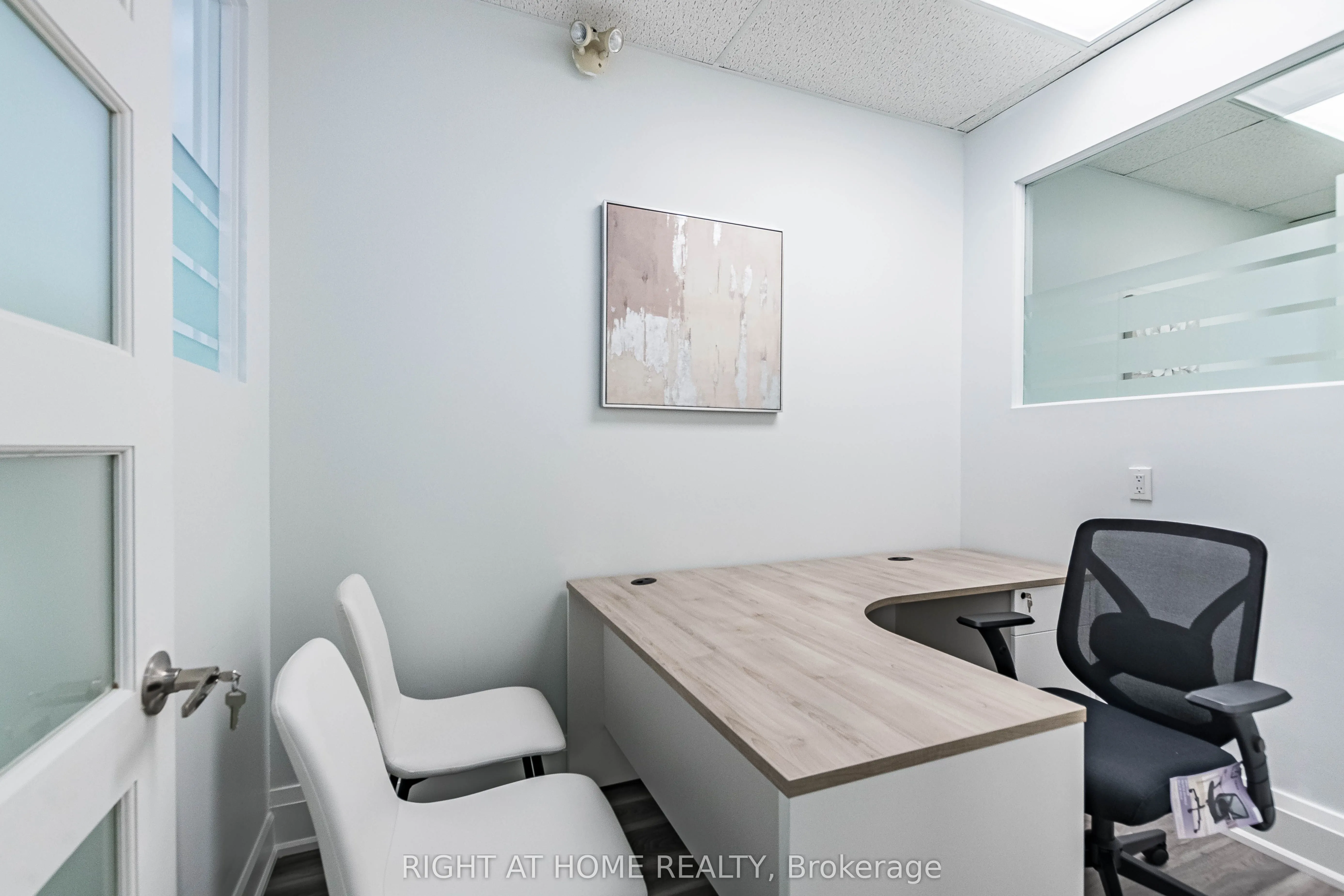 49 Hillcrest Avenue, #104