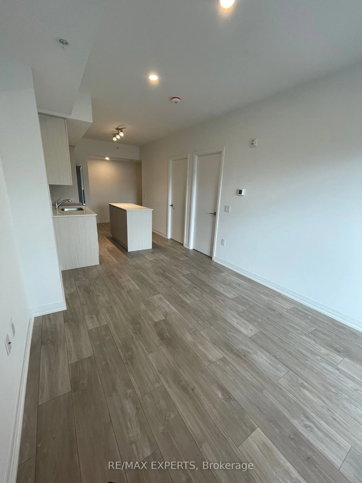 408 Browns Line, #209