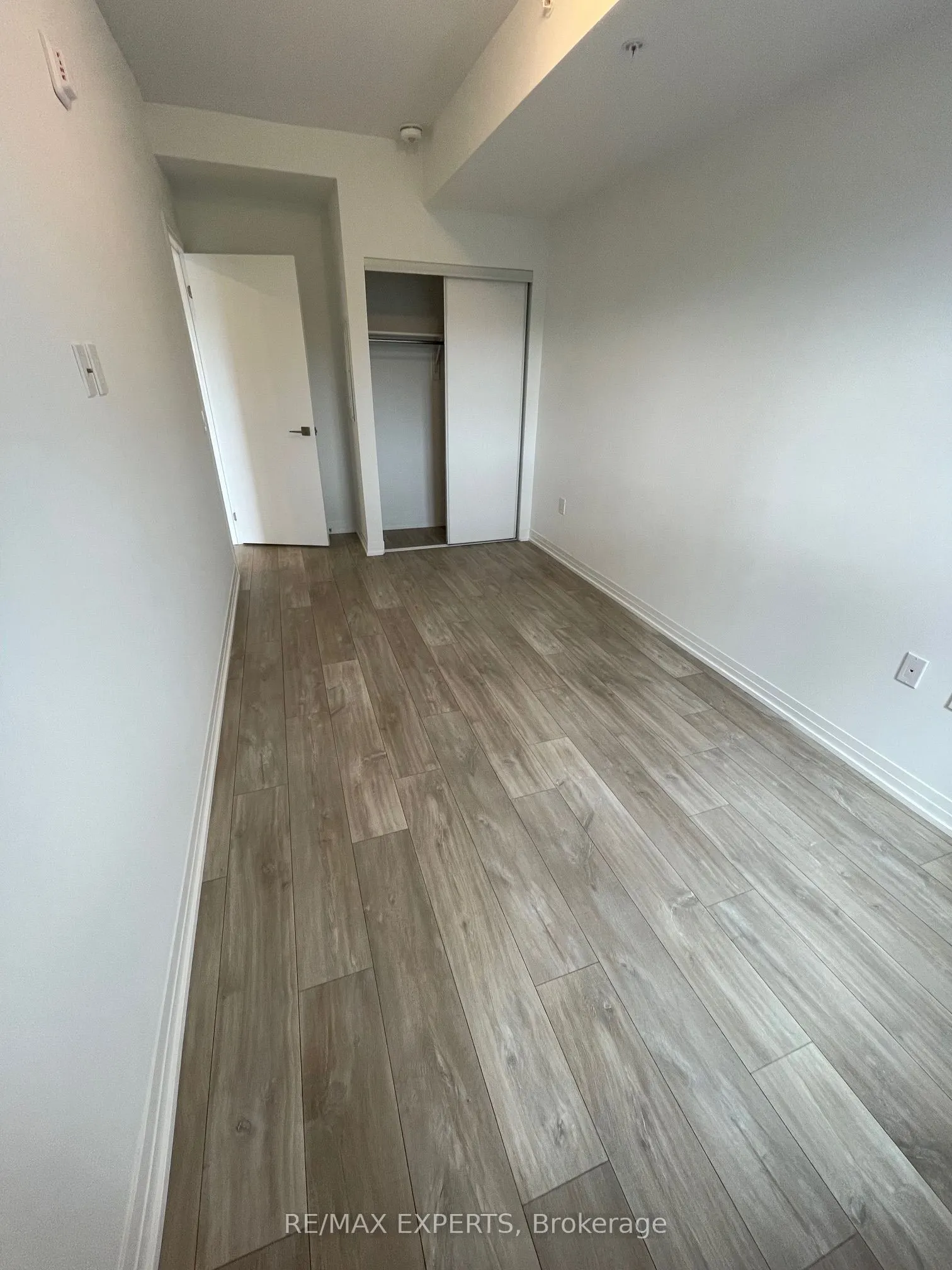 408 Browns Line, #209