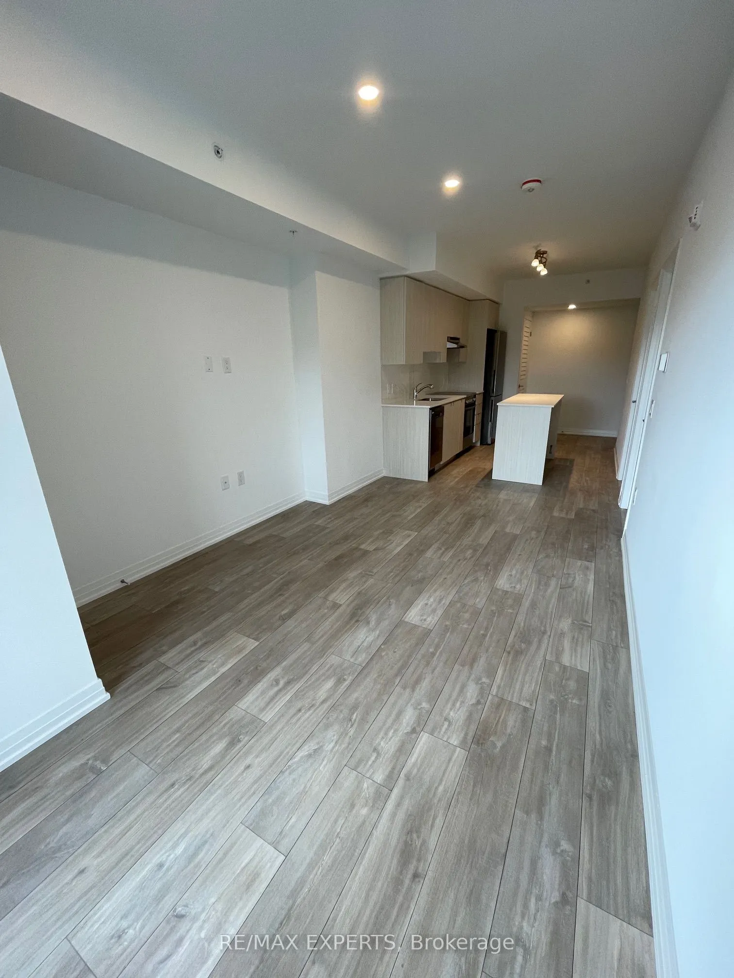 408 Browns Line, #209