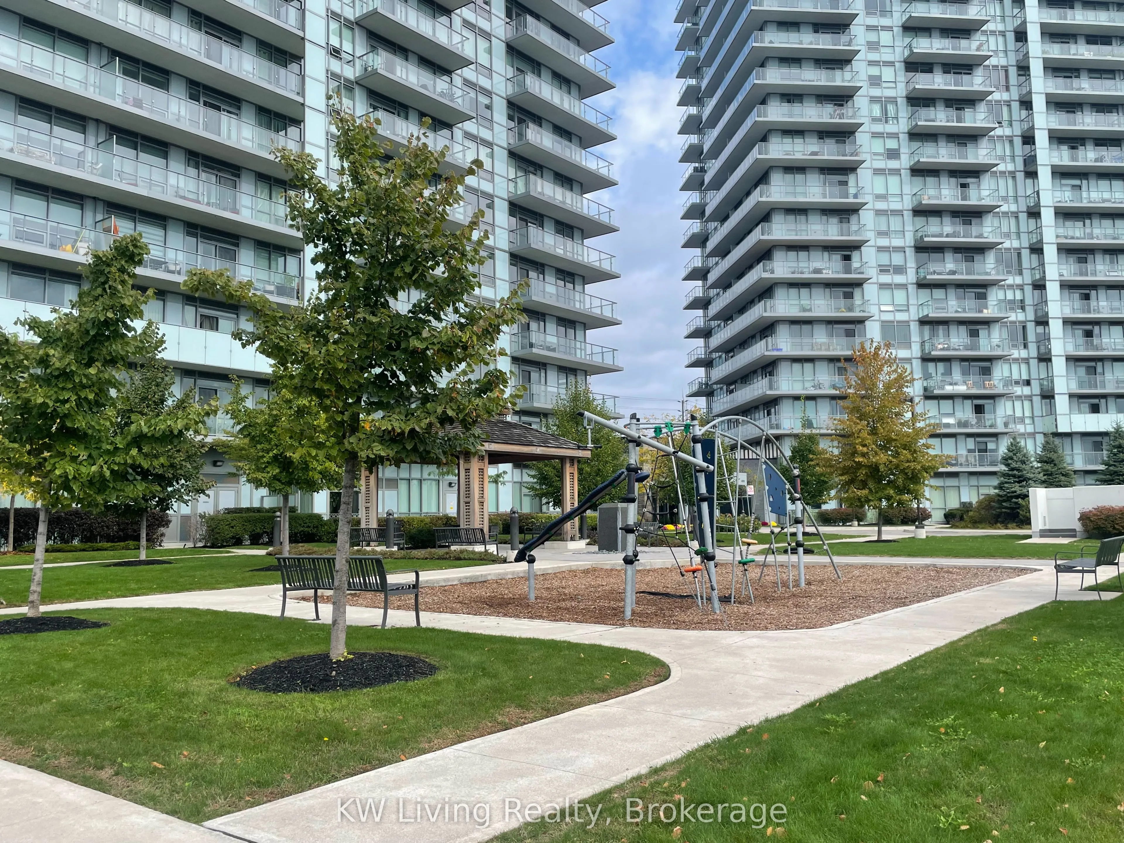 4677 Glen Erin Drive, #1801