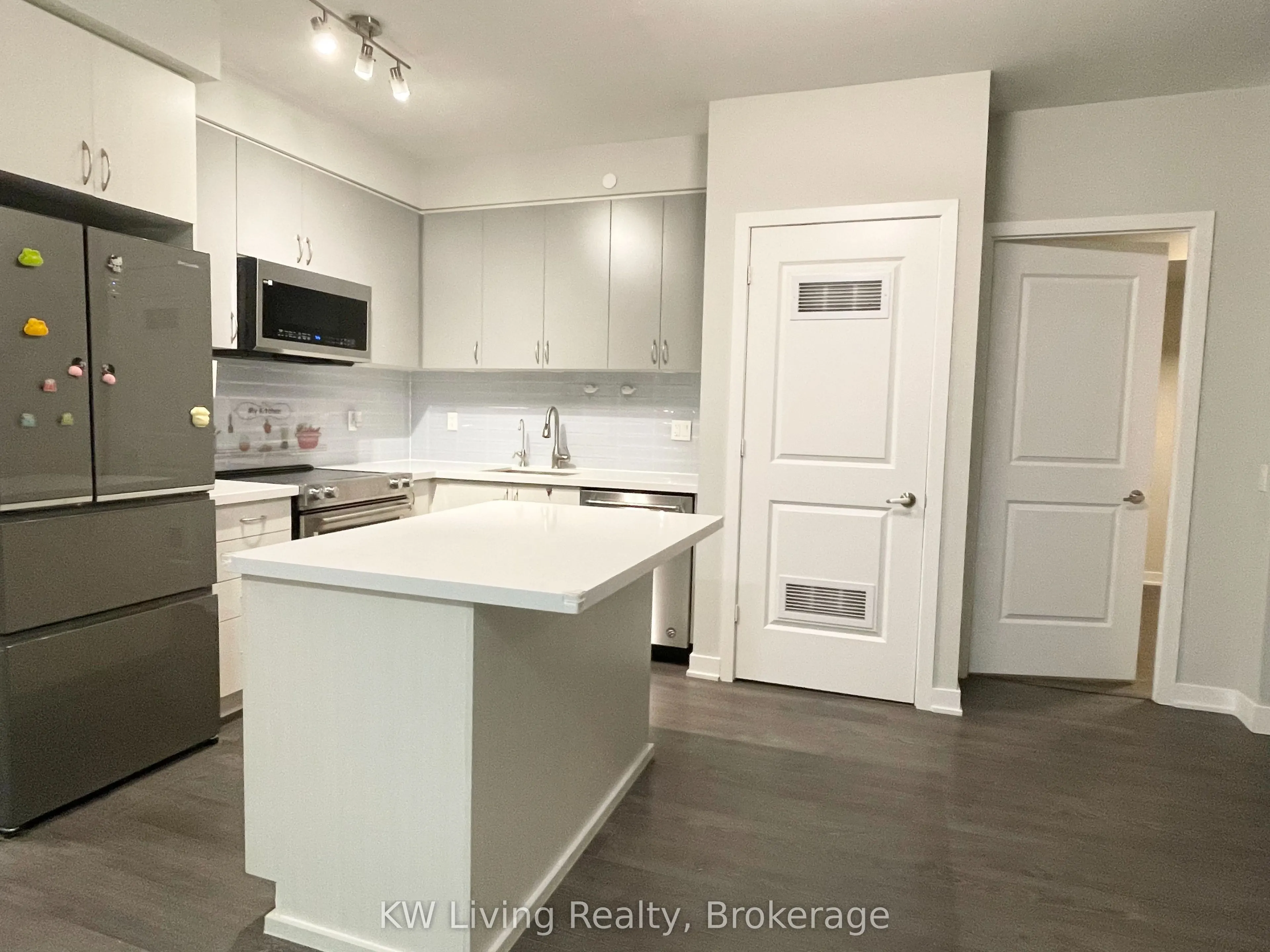 4677 Glen Erin Drive, #1801