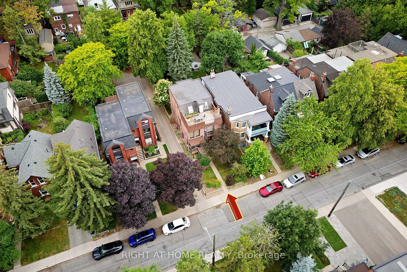 164 Quebec Avenue, #C