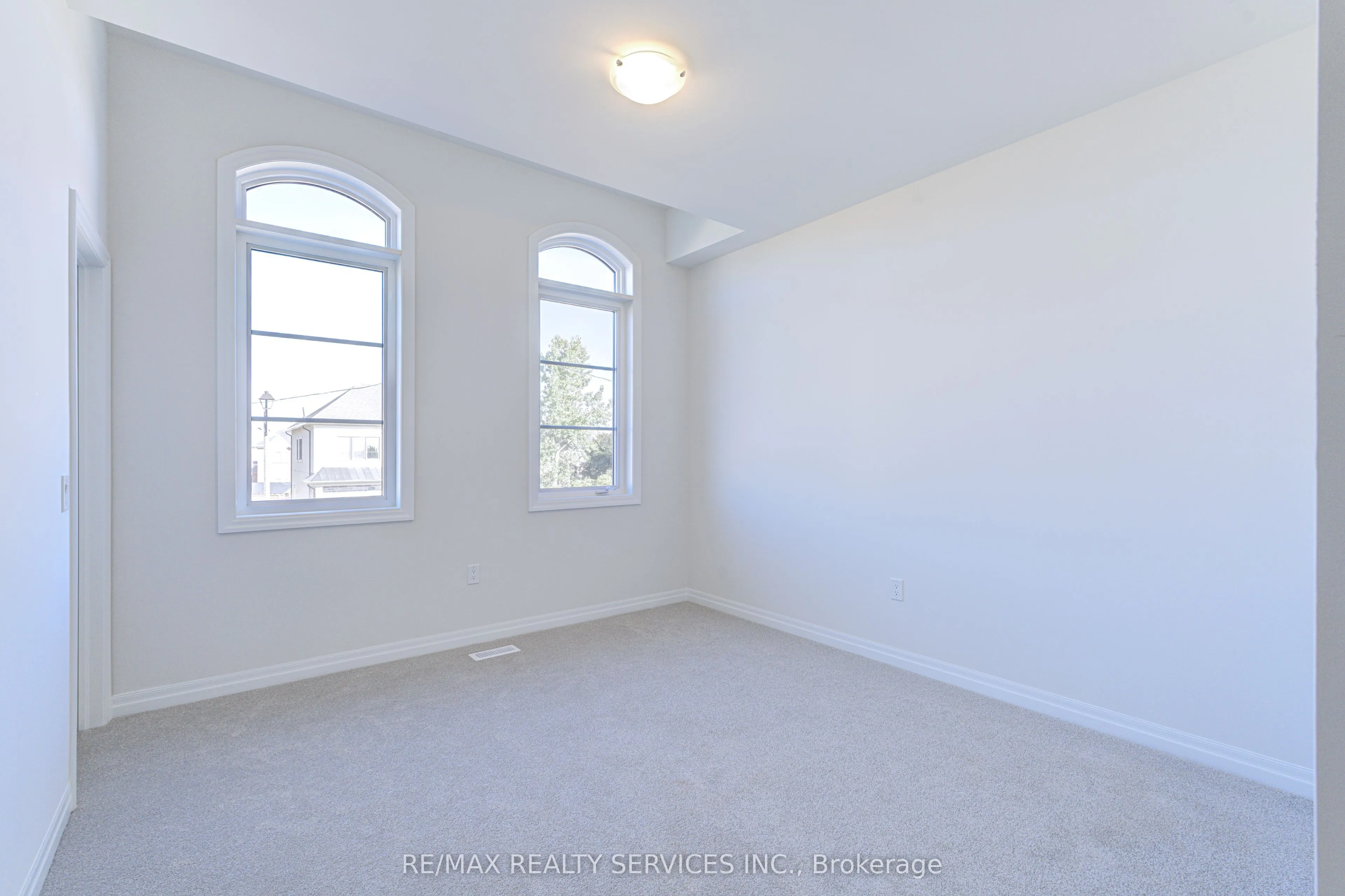 34 Donnybrook Court