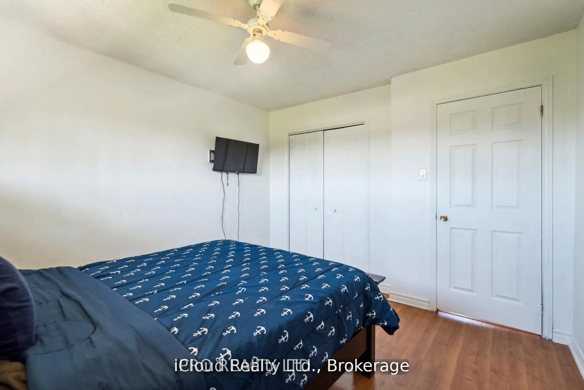 15 Fallen Oak Court