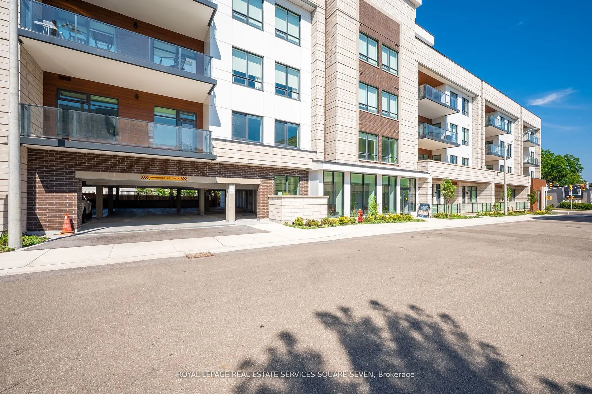 123 Maurice Drive, #412