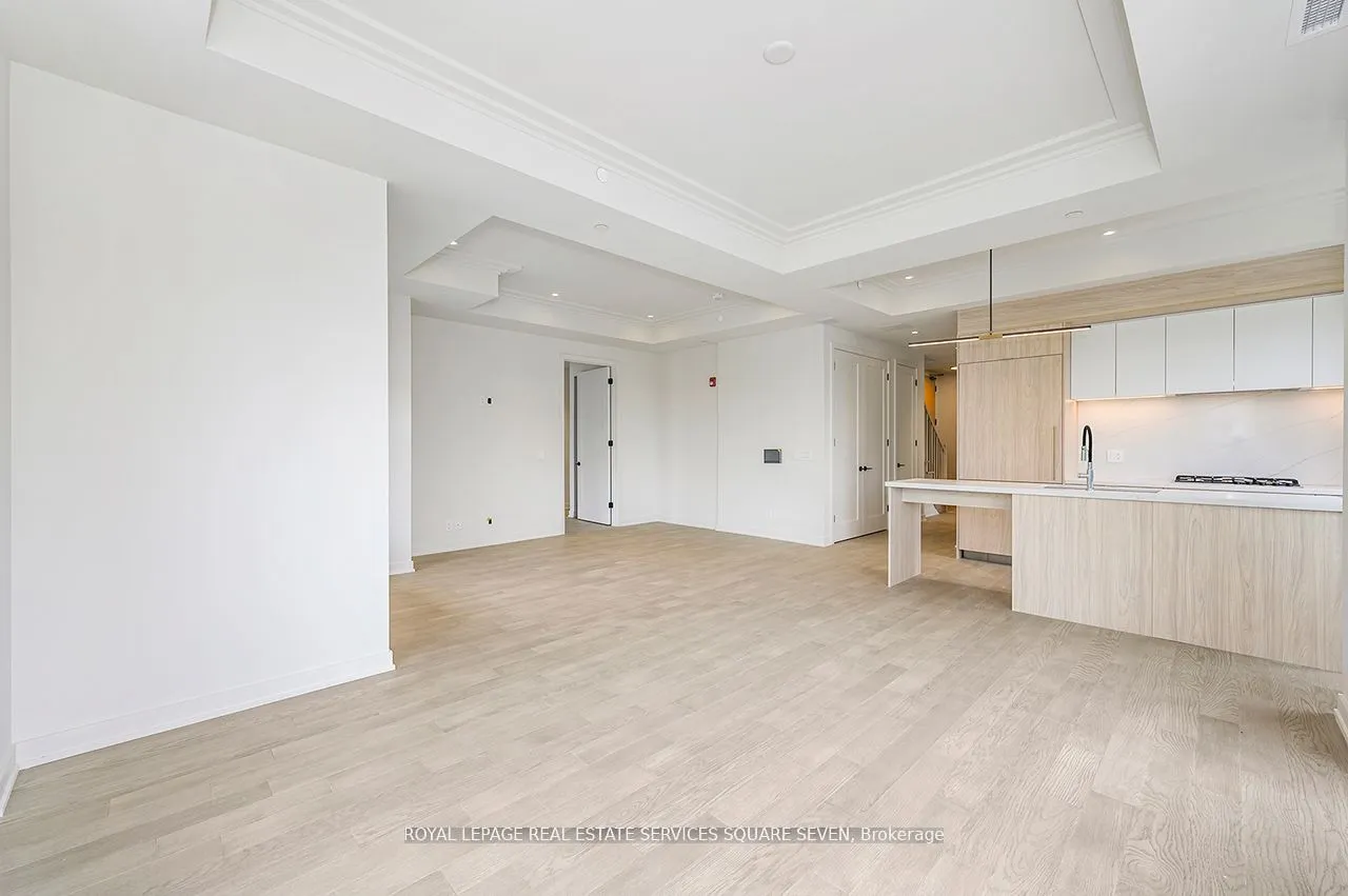 123 Maurice Drive, #412
