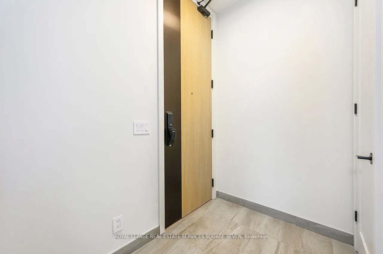 123 Maurice Drive, #412