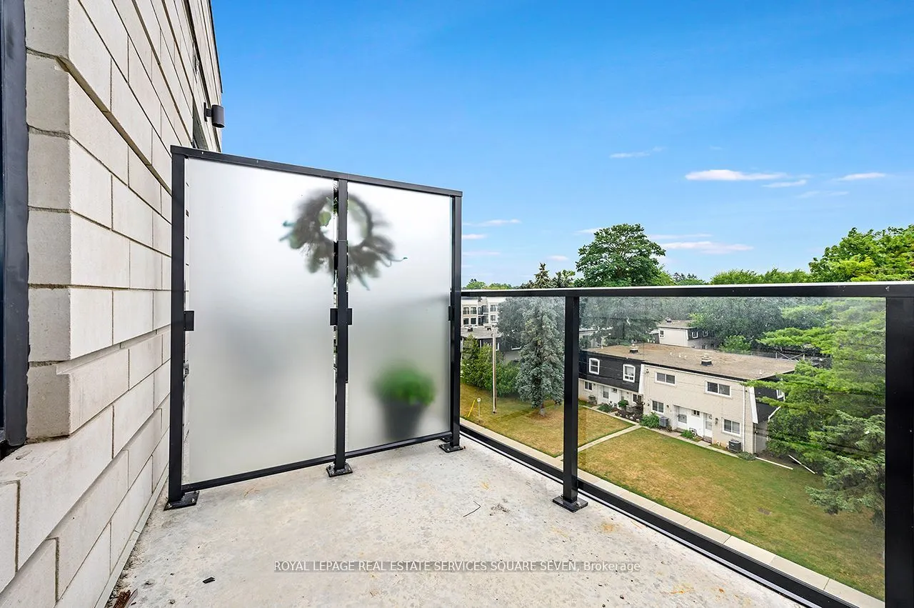 123 Maurice Drive, #412