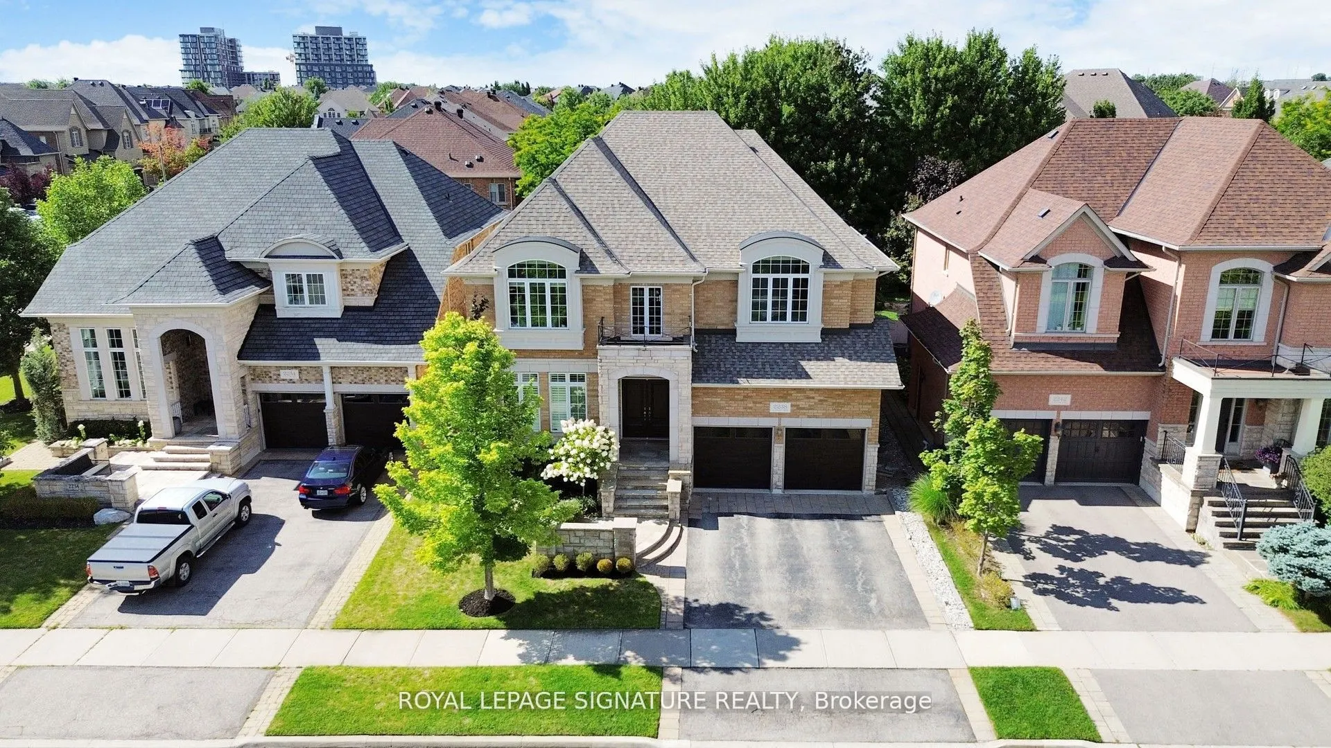 2238 Lyndhurst Drive