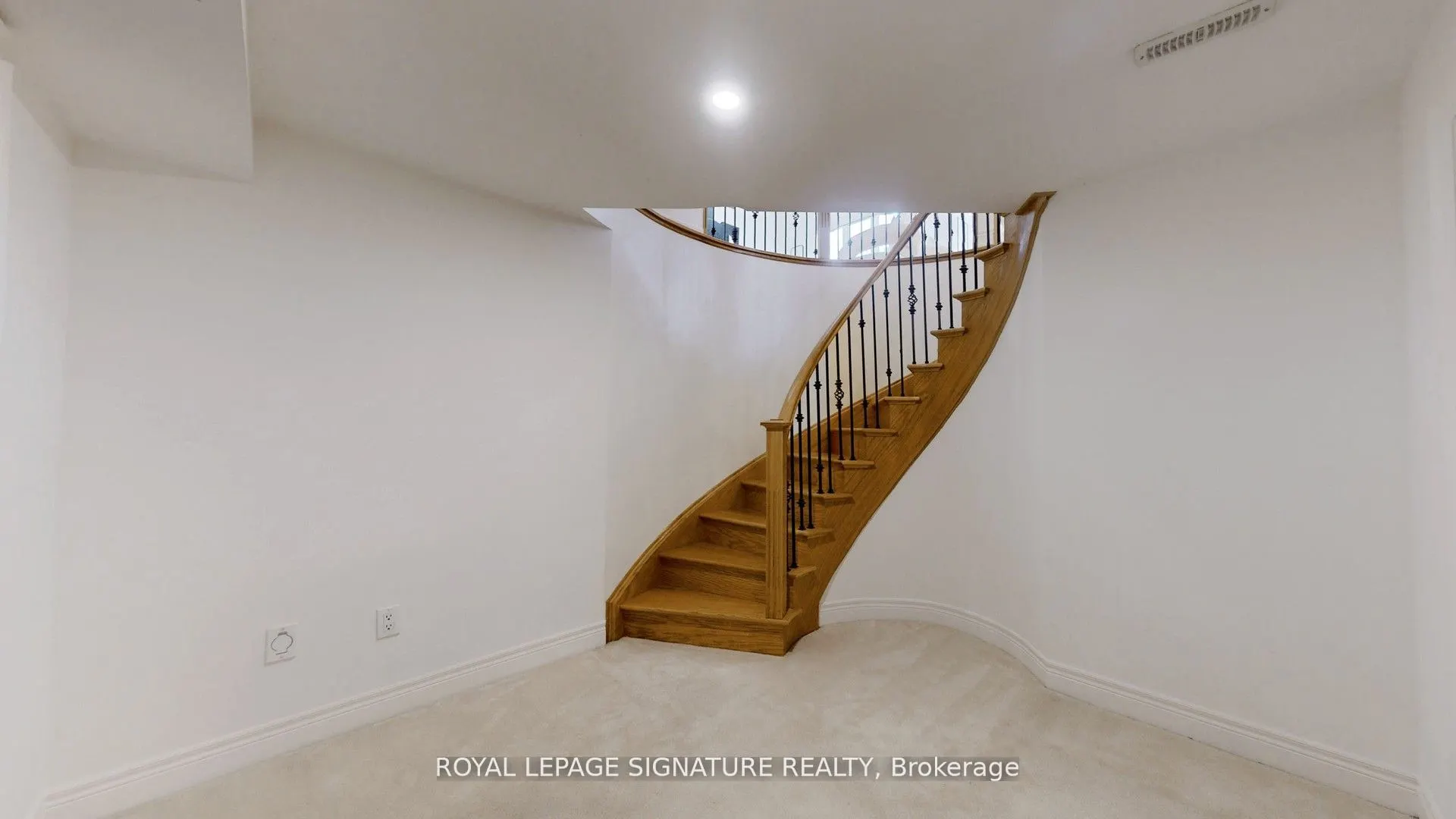2238 Lyndhurst Drive