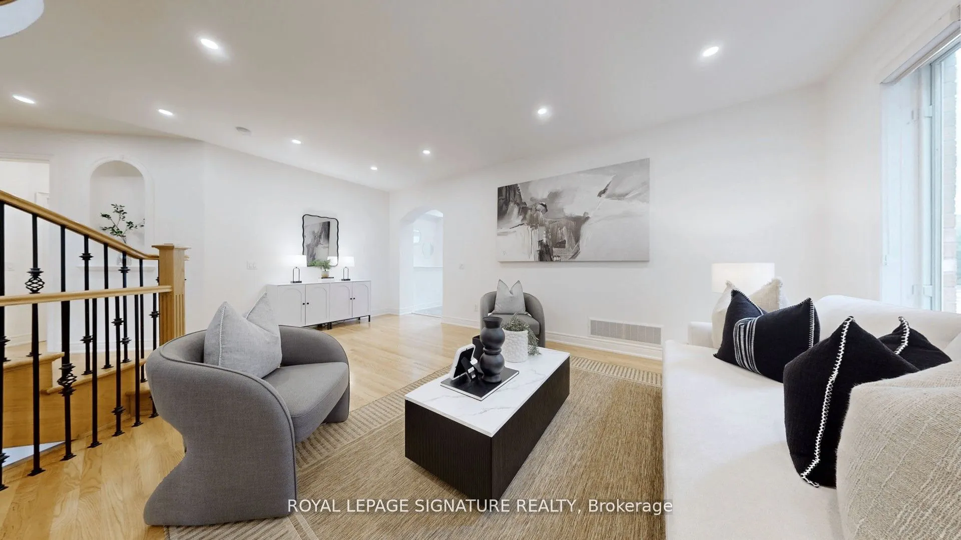 2238 Lyndhurst Drive