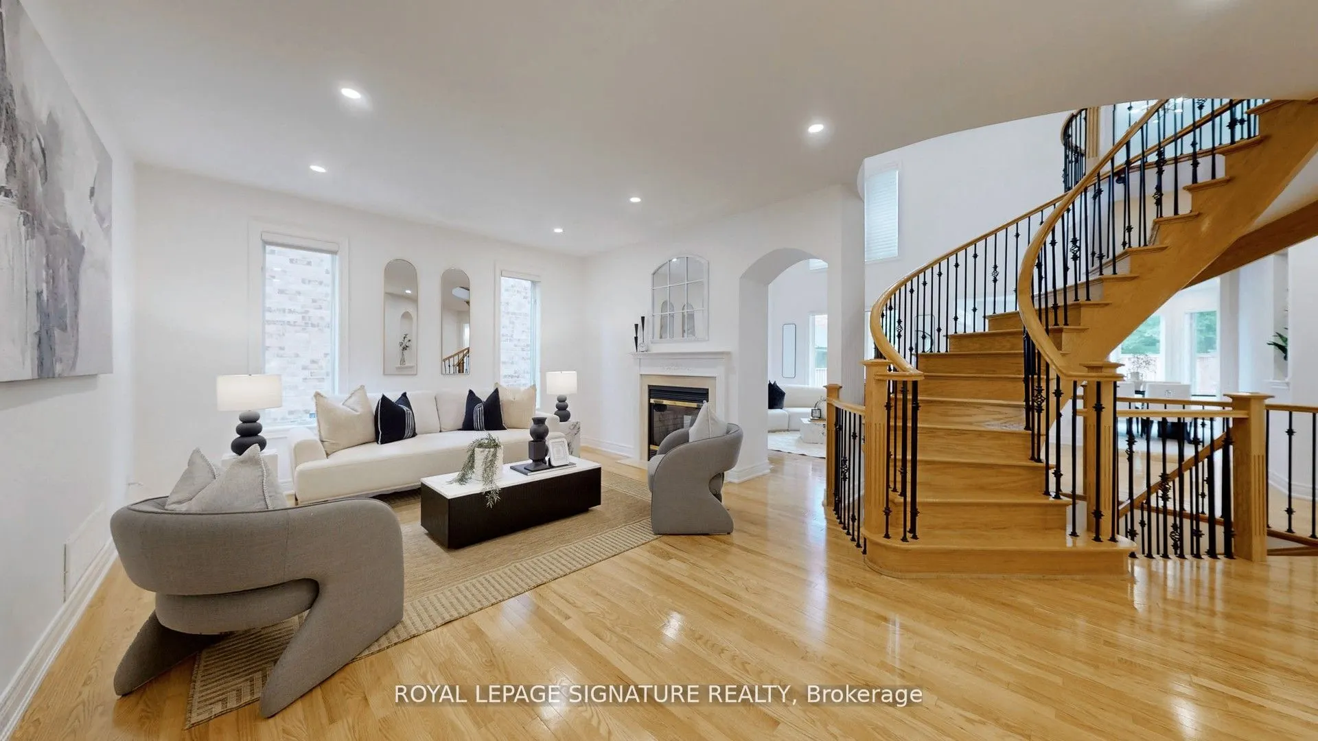 2238 Lyndhurst Drive