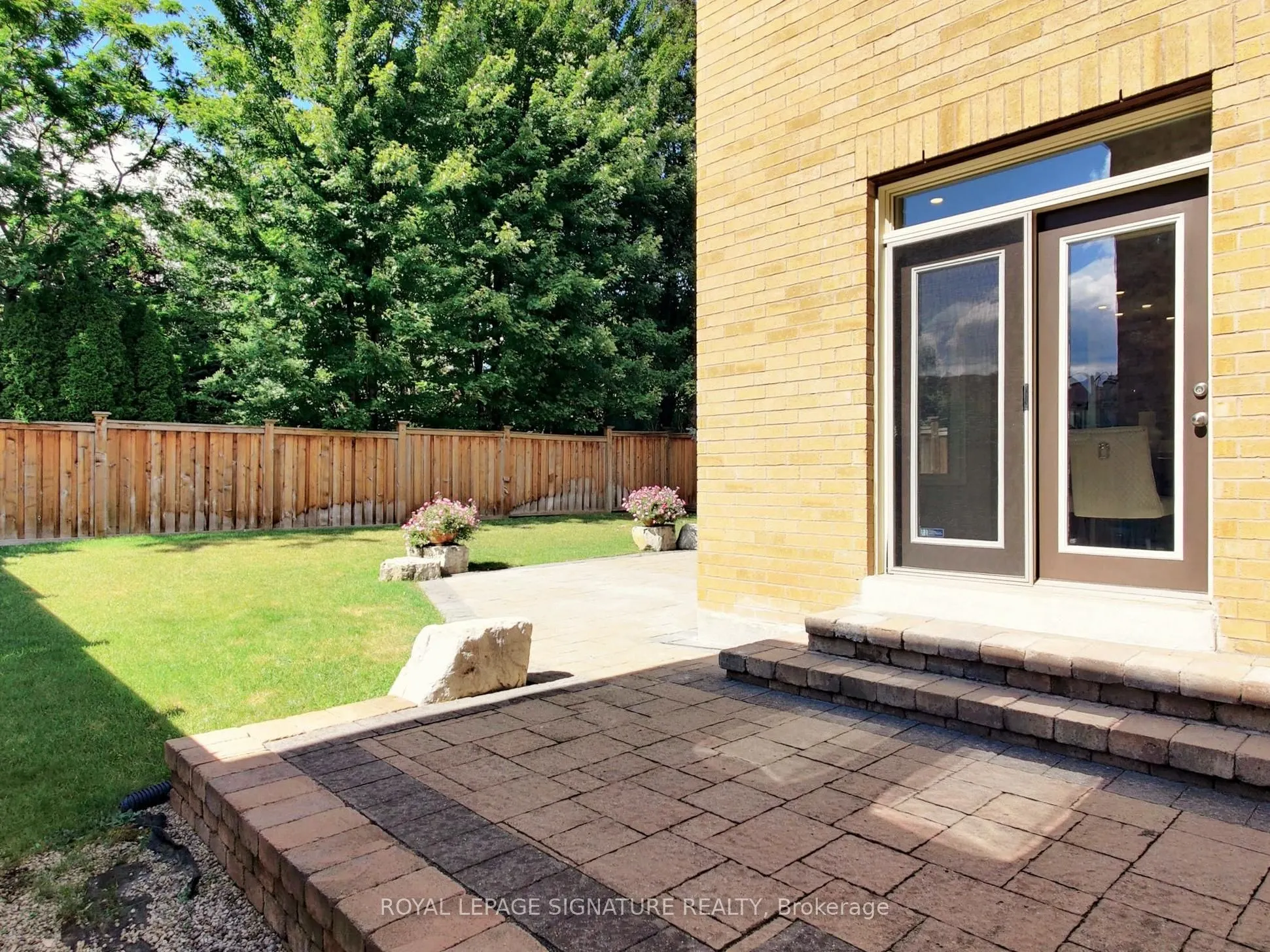 2238 Lyndhurst Drive
