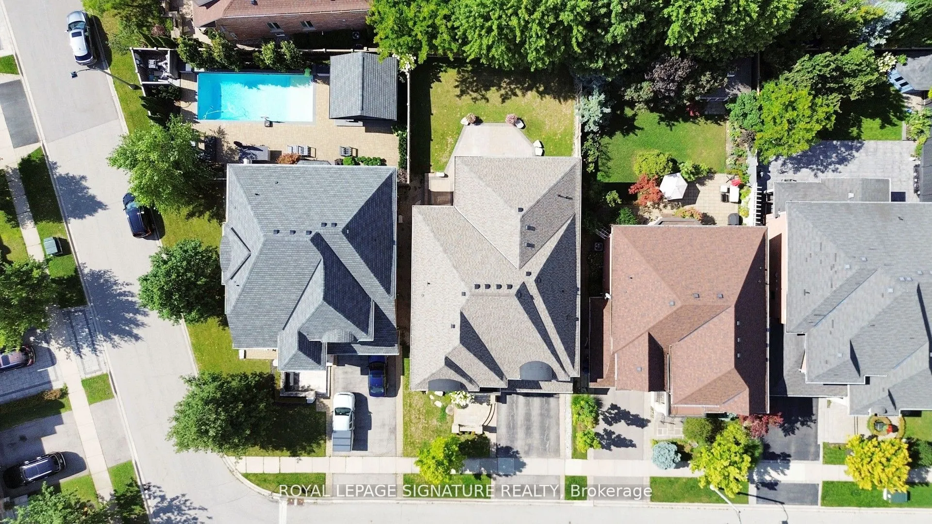 2238 Lyndhurst Drive