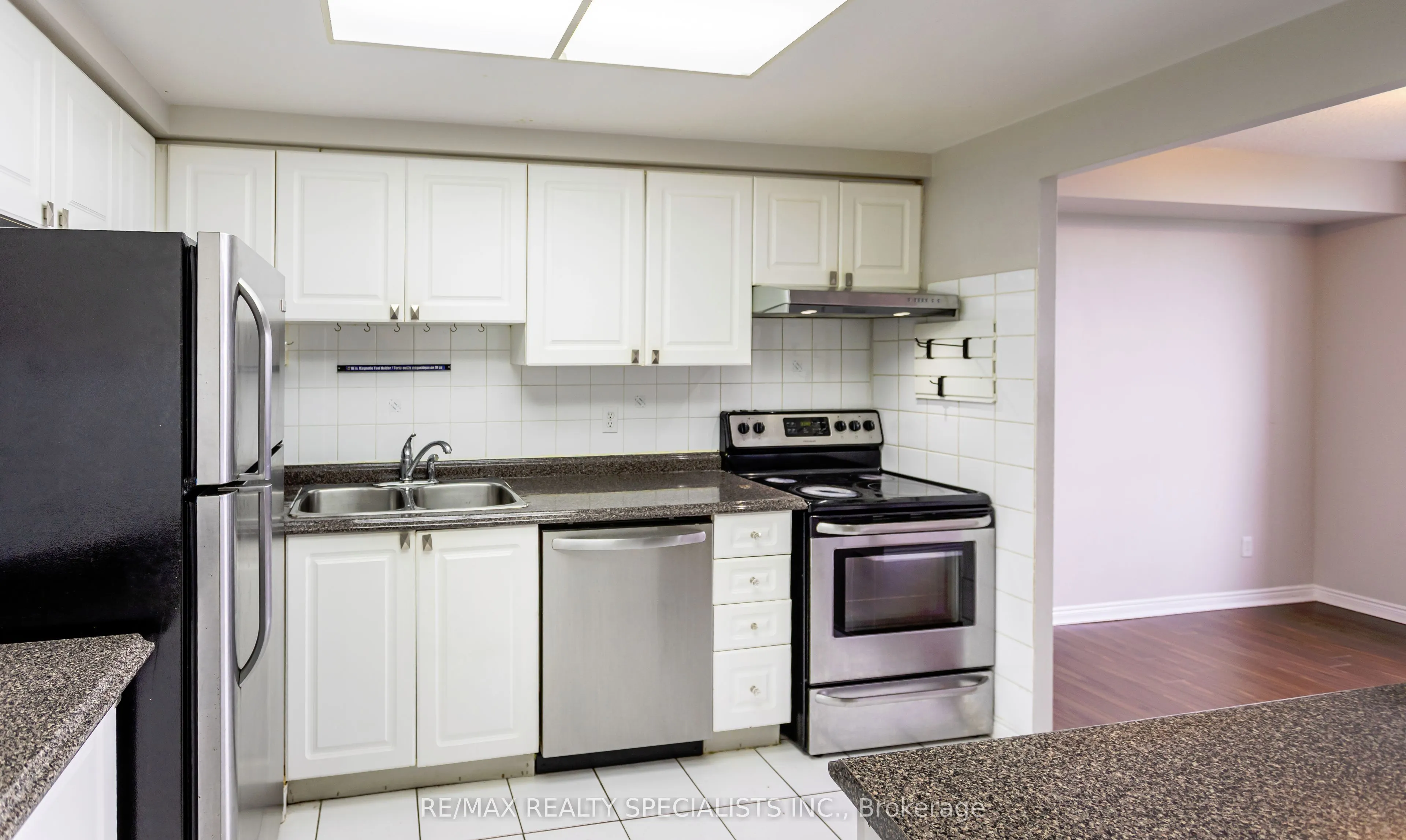 135 Hillcrest Avenue, ## 1211