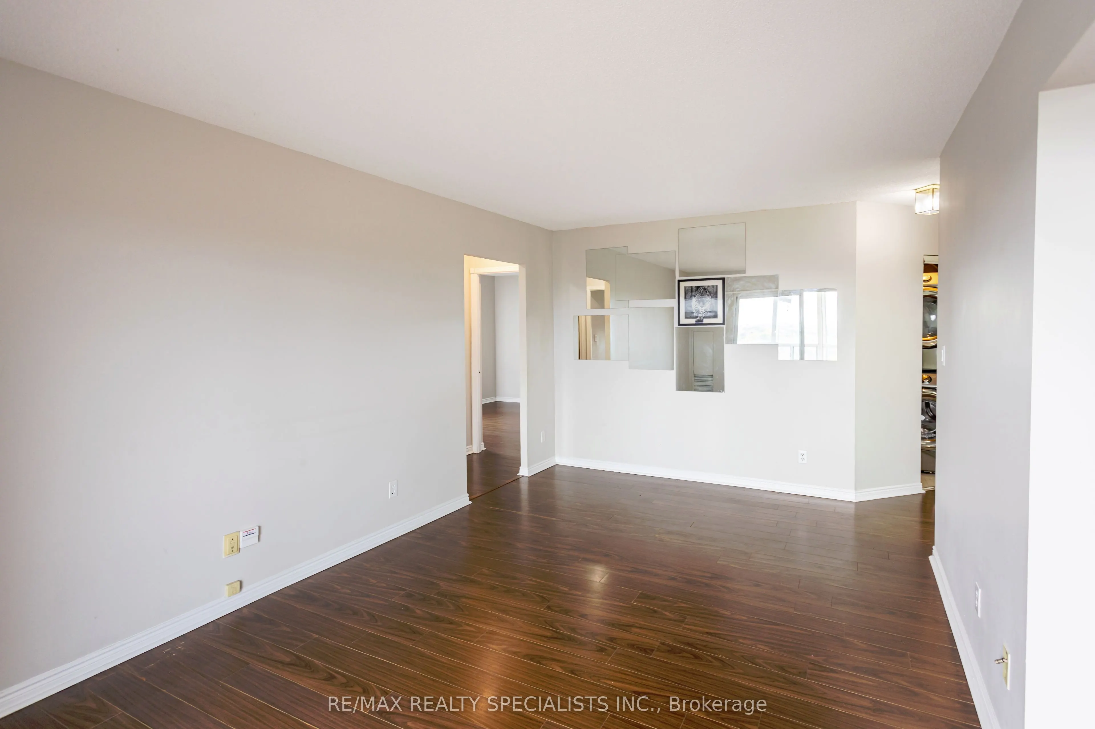 135 Hillcrest Avenue, ## 1211