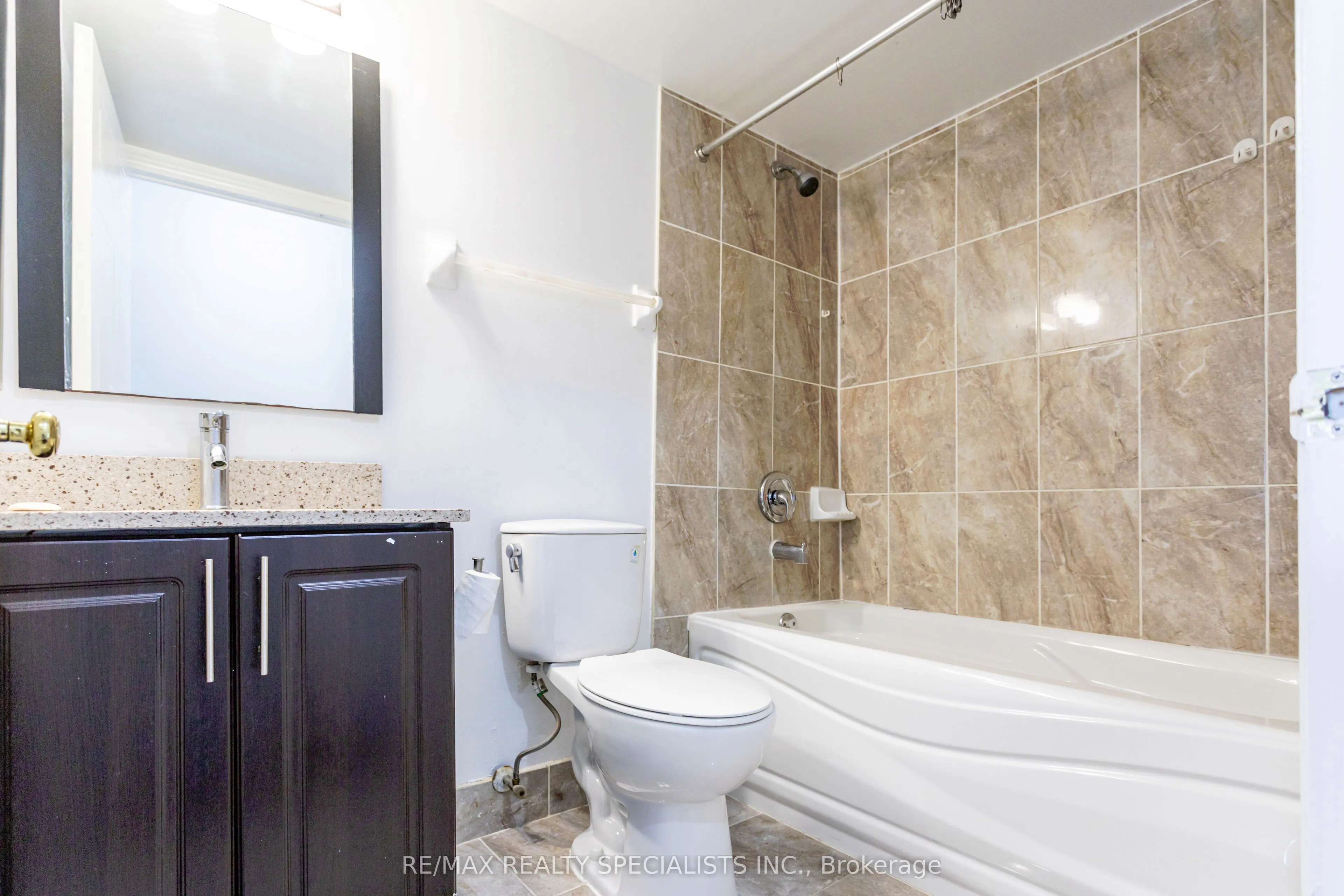 135 Hillcrest Avenue, ## 1211