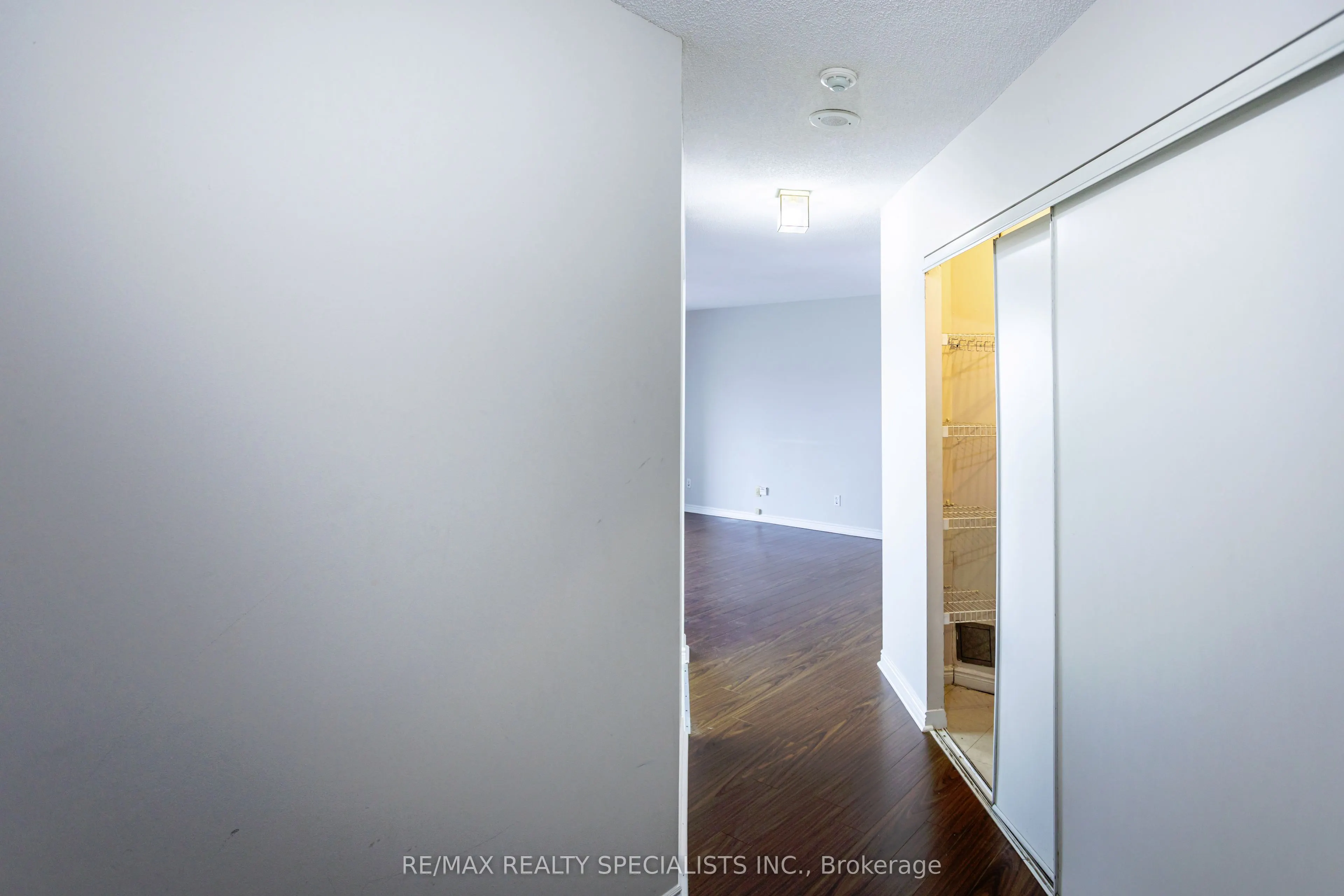 135 Hillcrest Avenue, ## 1211