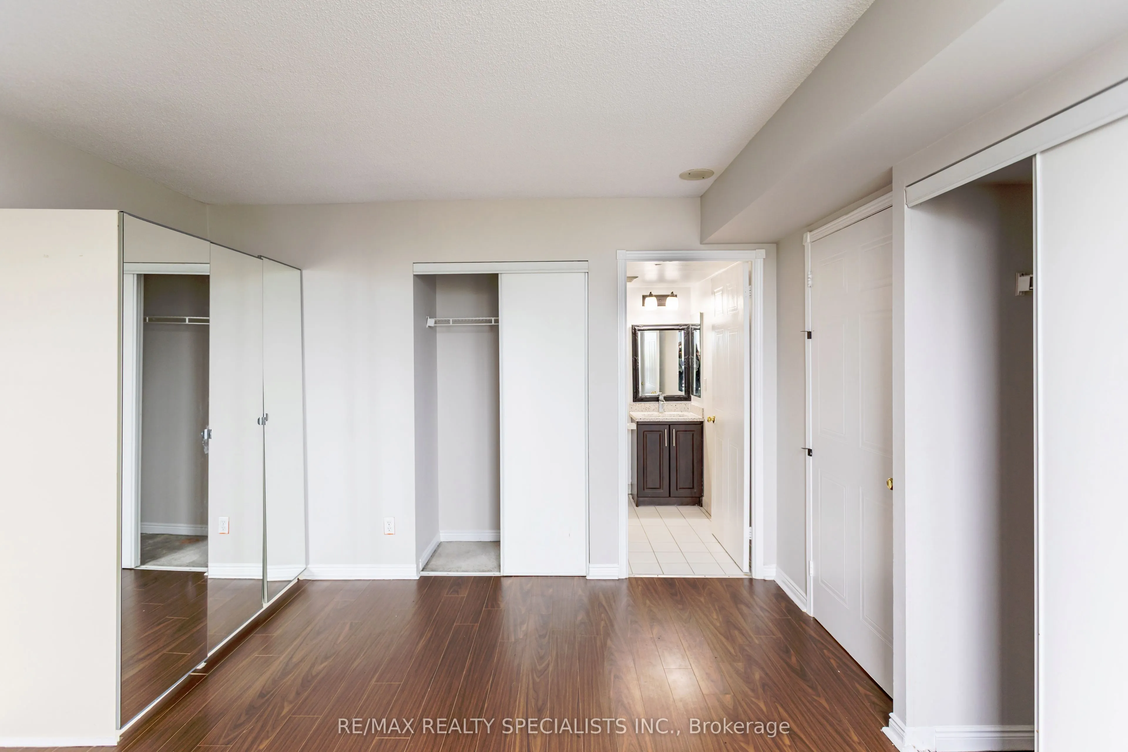 135 Hillcrest Avenue, ## 1211