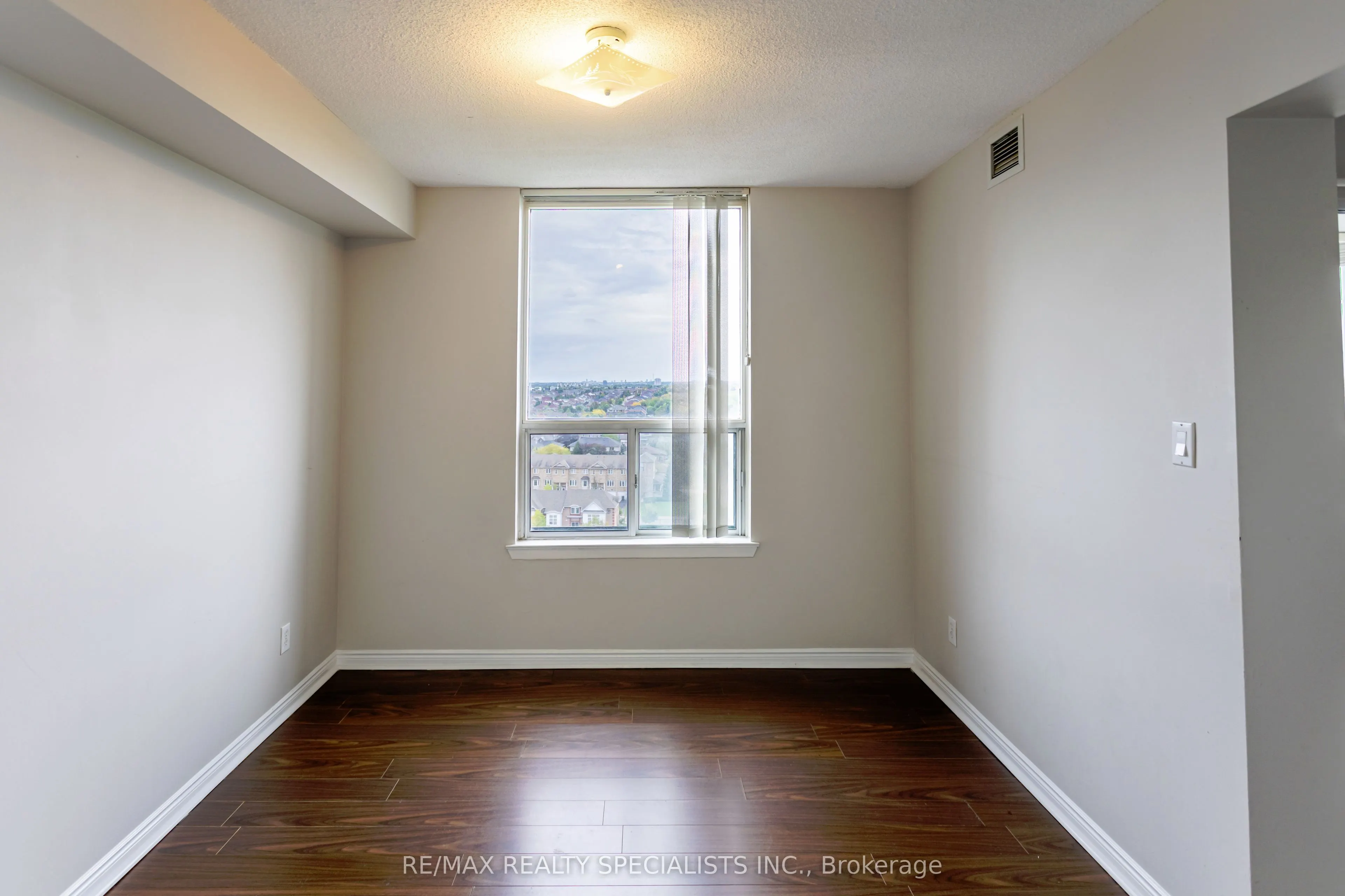 135 Hillcrest Avenue, ## 1211