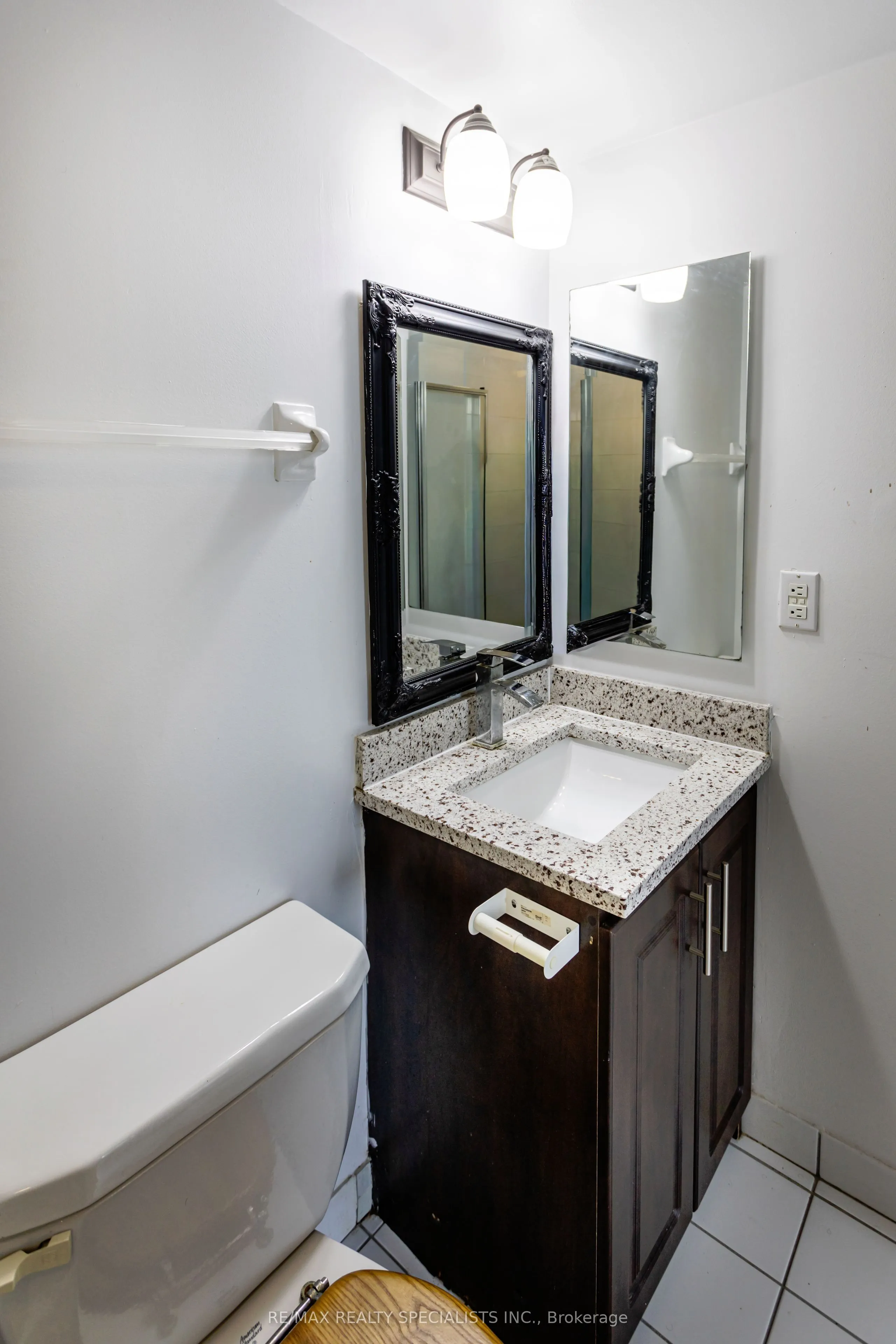 135 Hillcrest Avenue, ## 1211