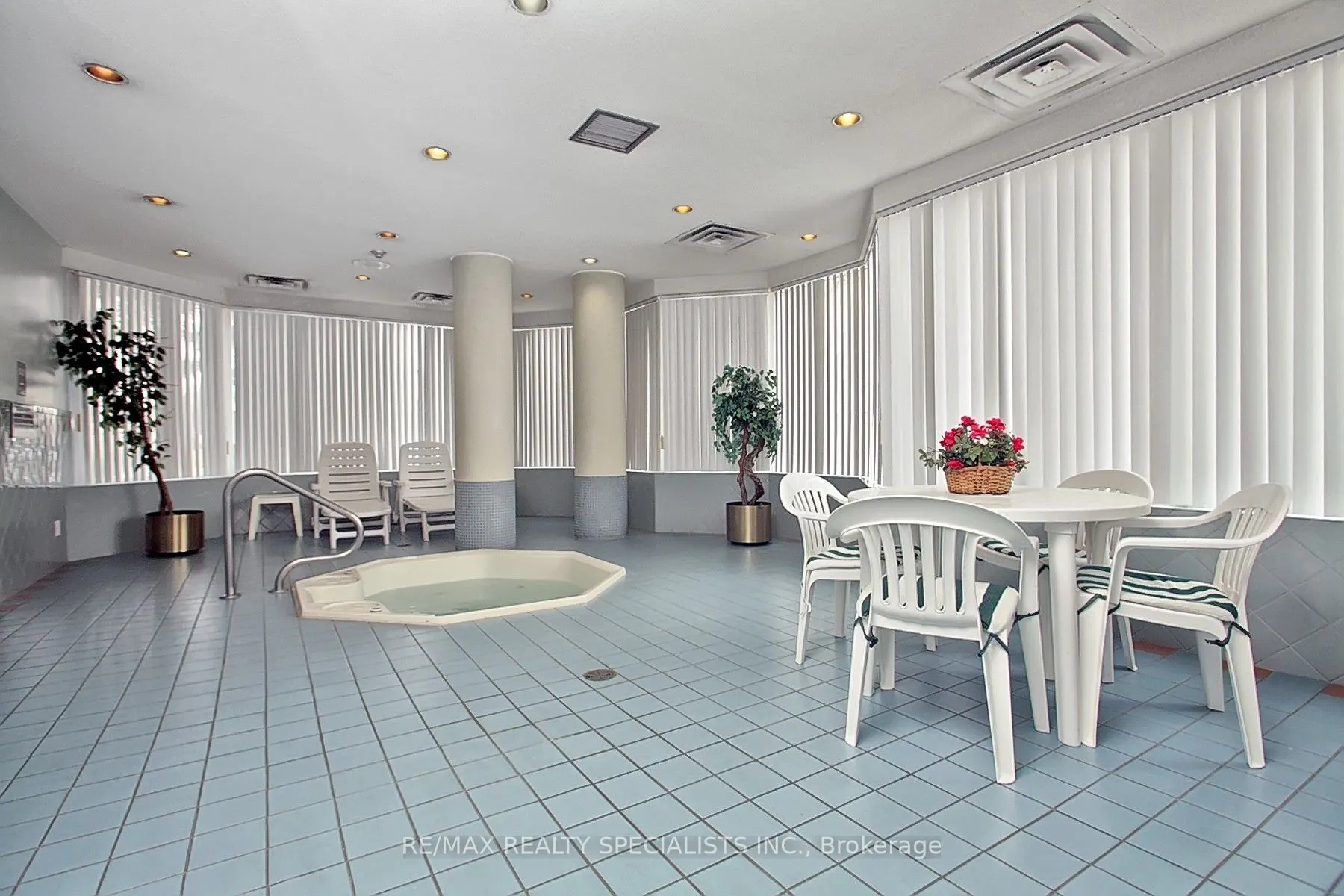 135 Hillcrest Avenue, ## 1211