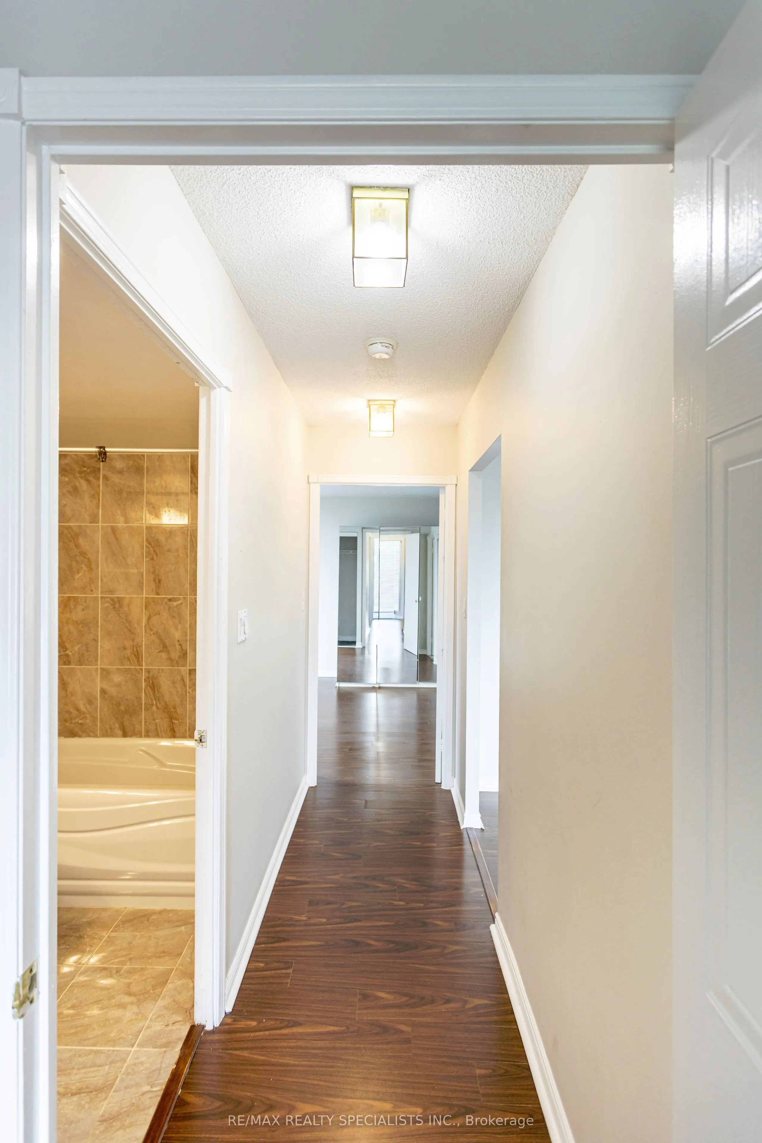 135 Hillcrest Avenue, #1211