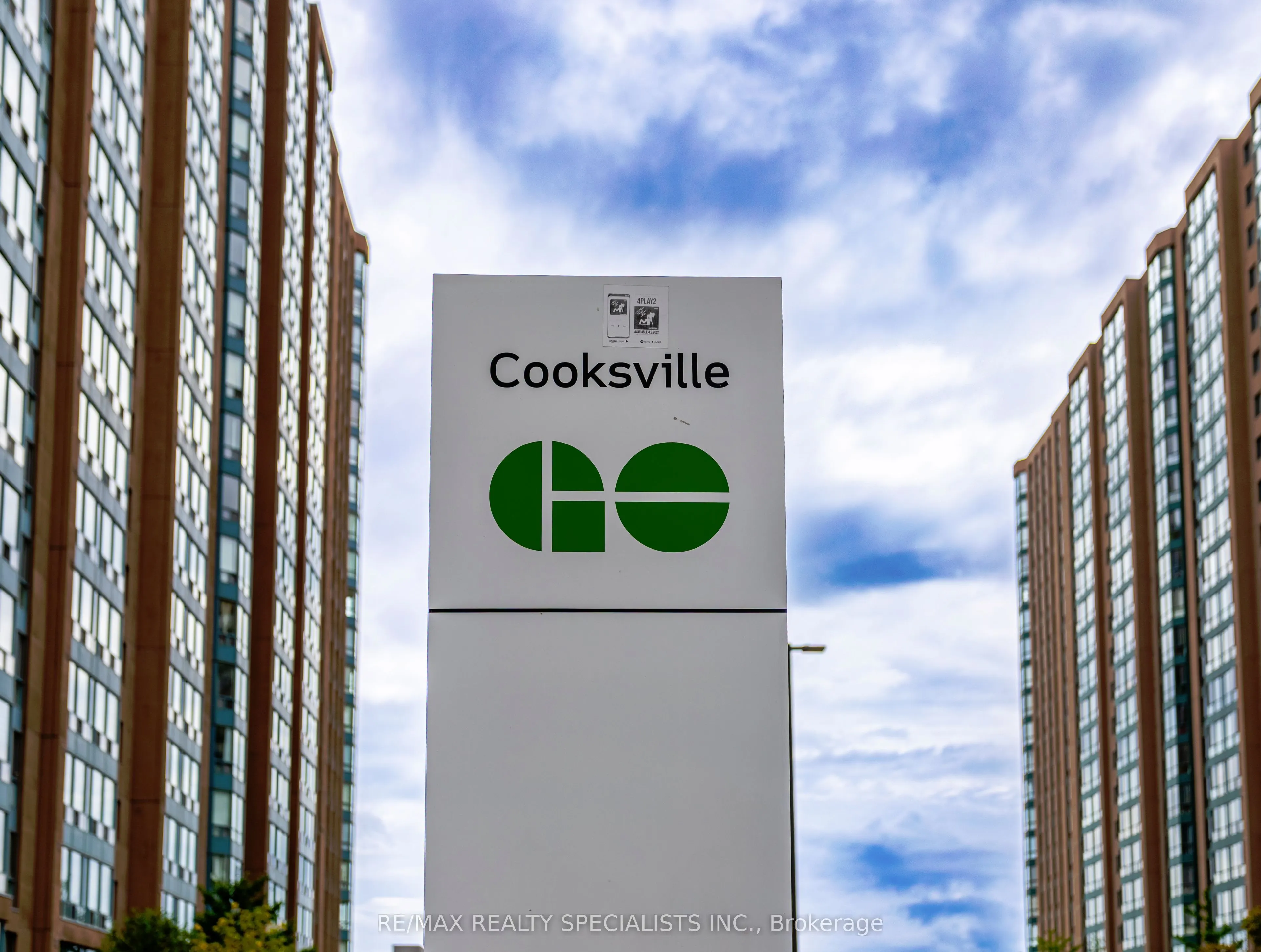 135 Hillcrest Avenue, #1211