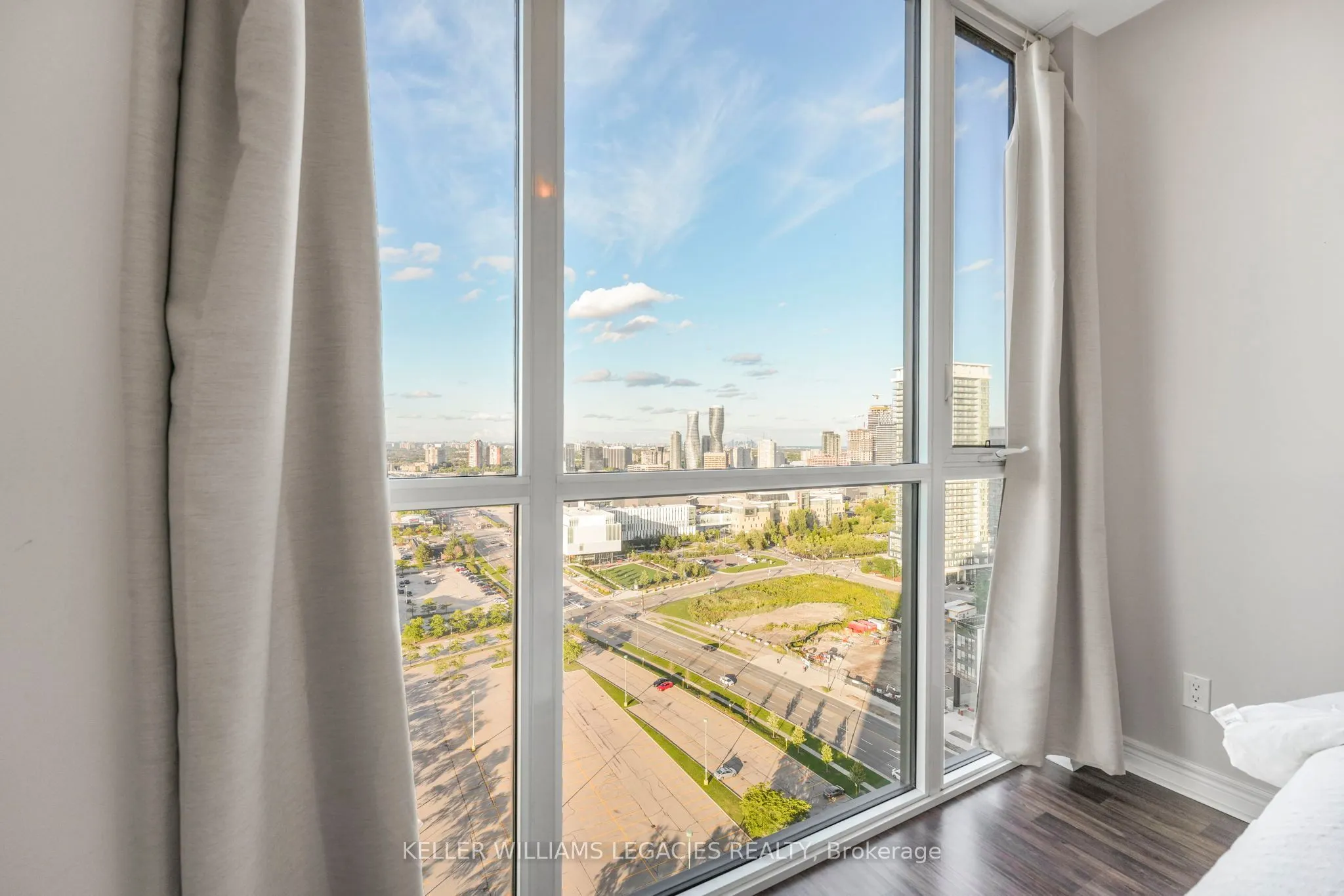 339 Rathburn Road W, #PH18