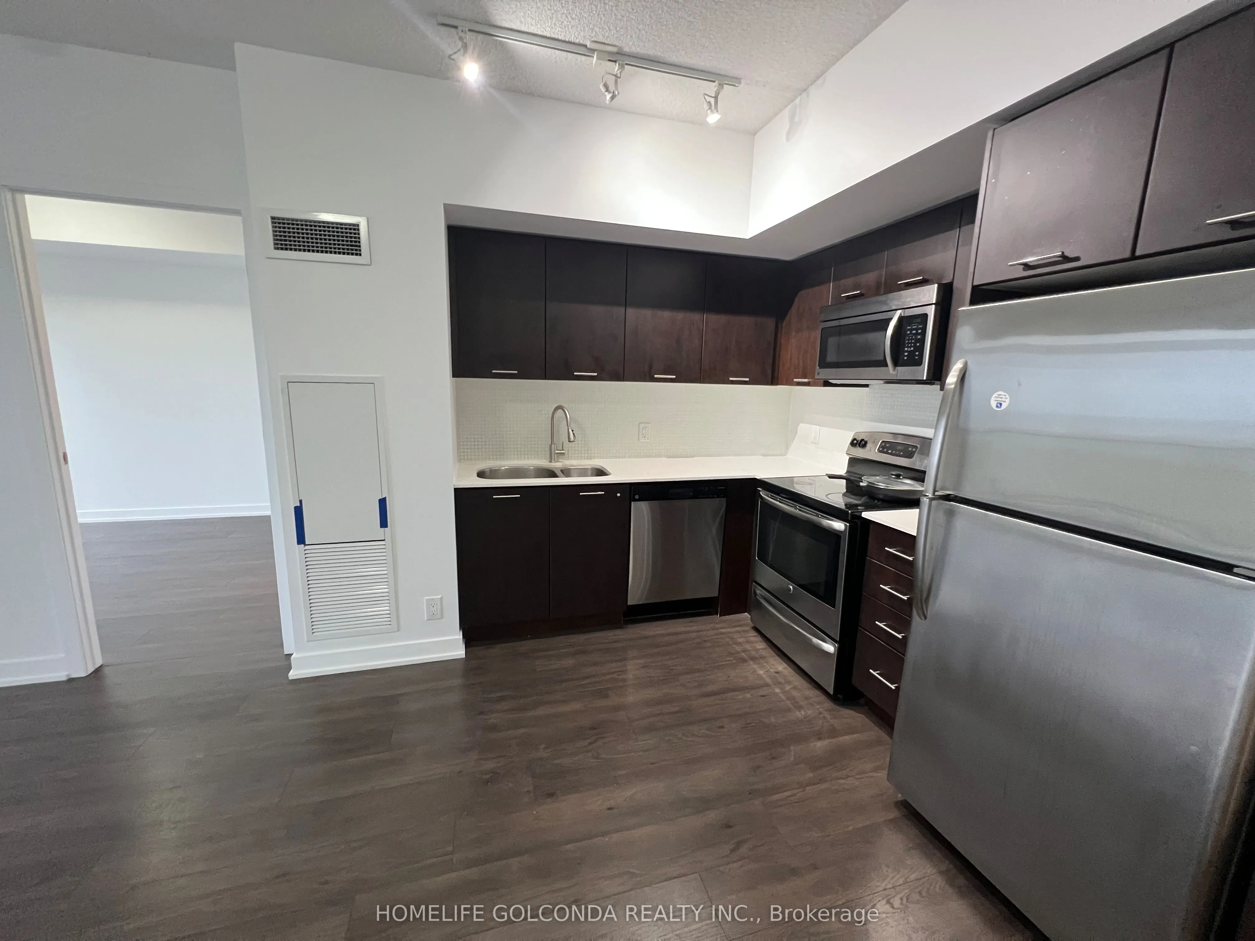 2200 Lake Shore Boulevard W, #1110