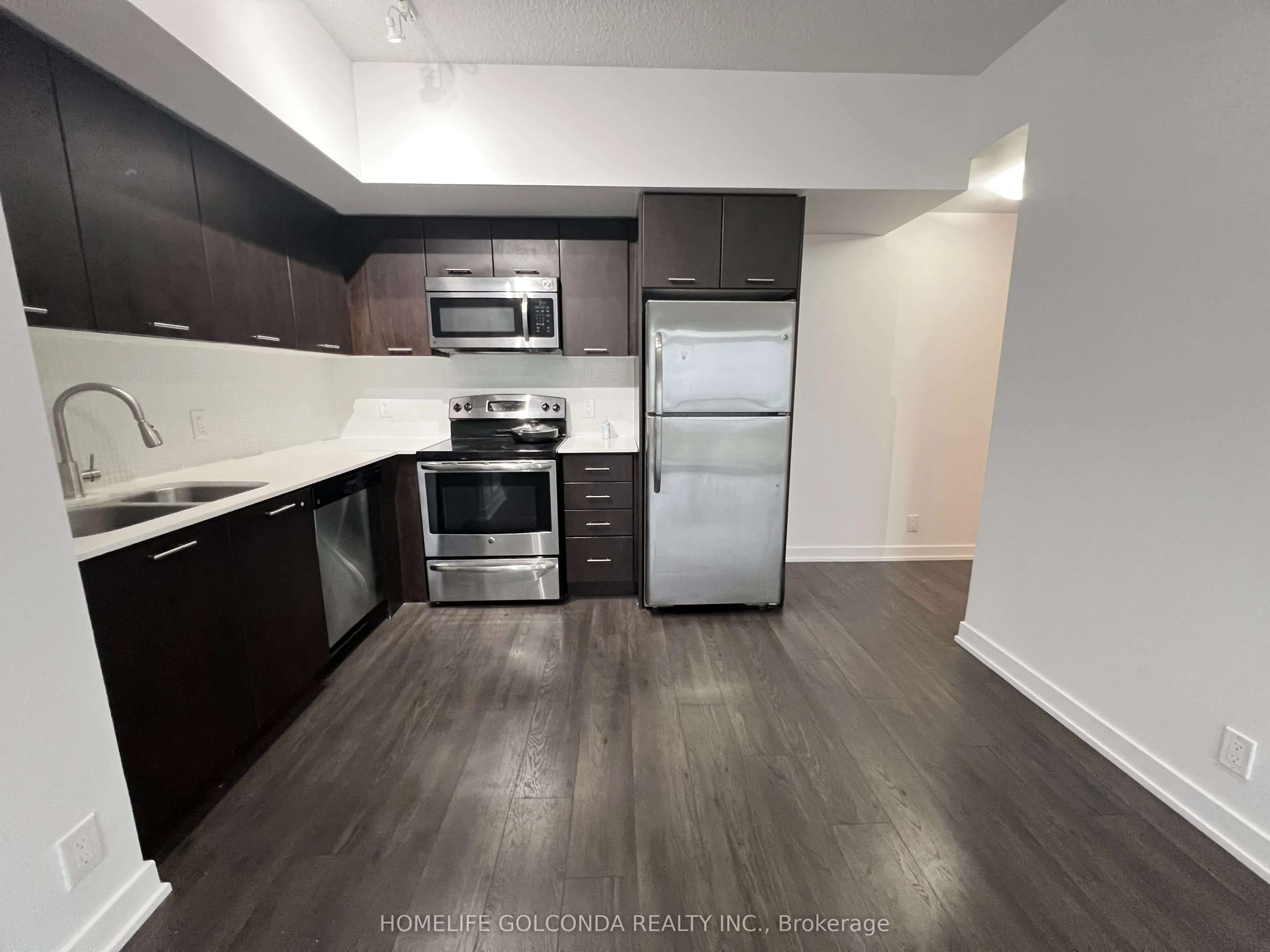 2200 Lake Shore Boulevard W, #1110