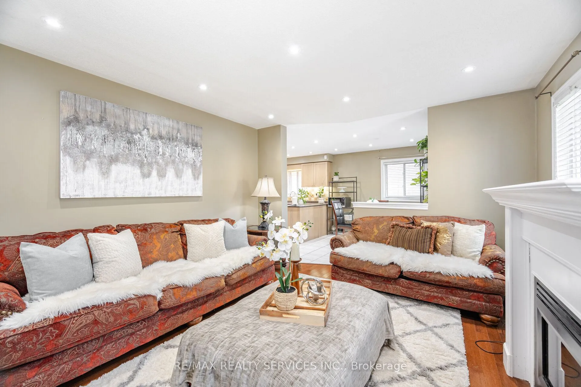 28 Fallstar Crescent