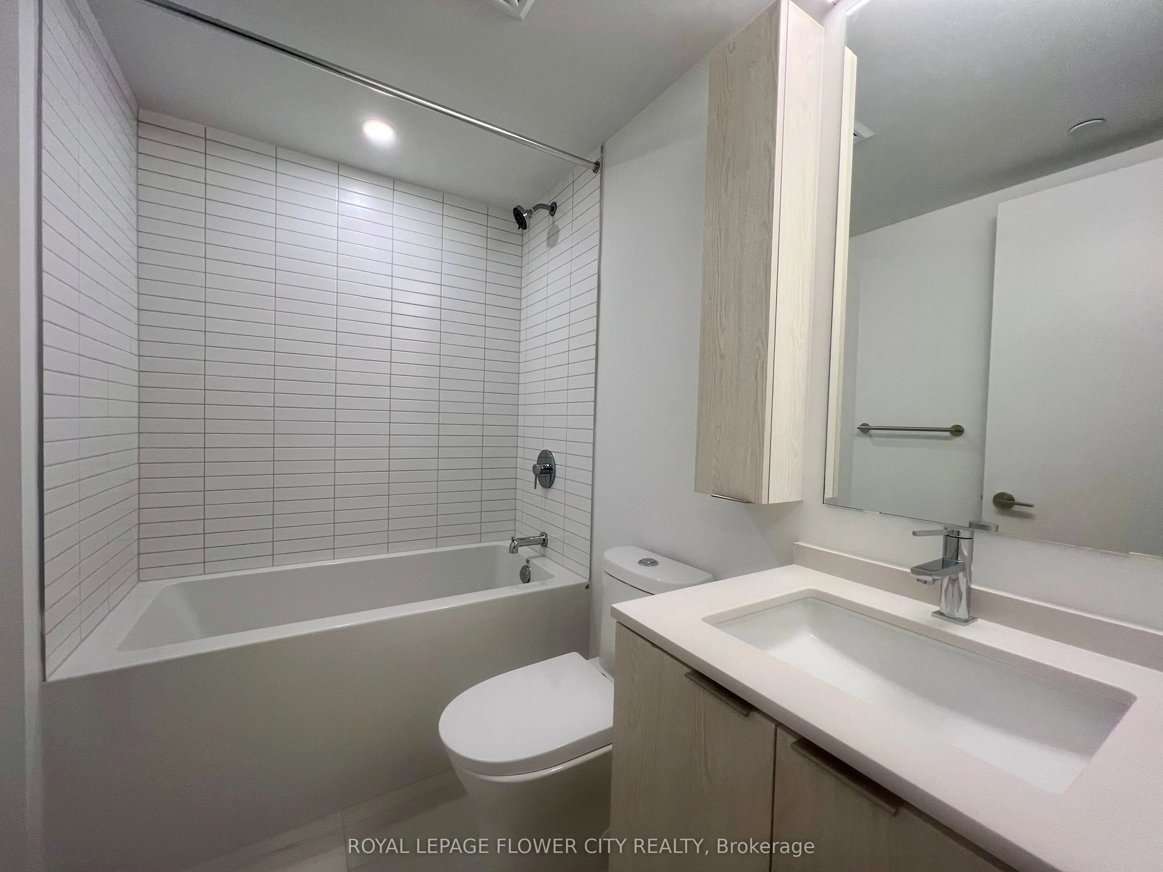 3009 Novar Road, #402