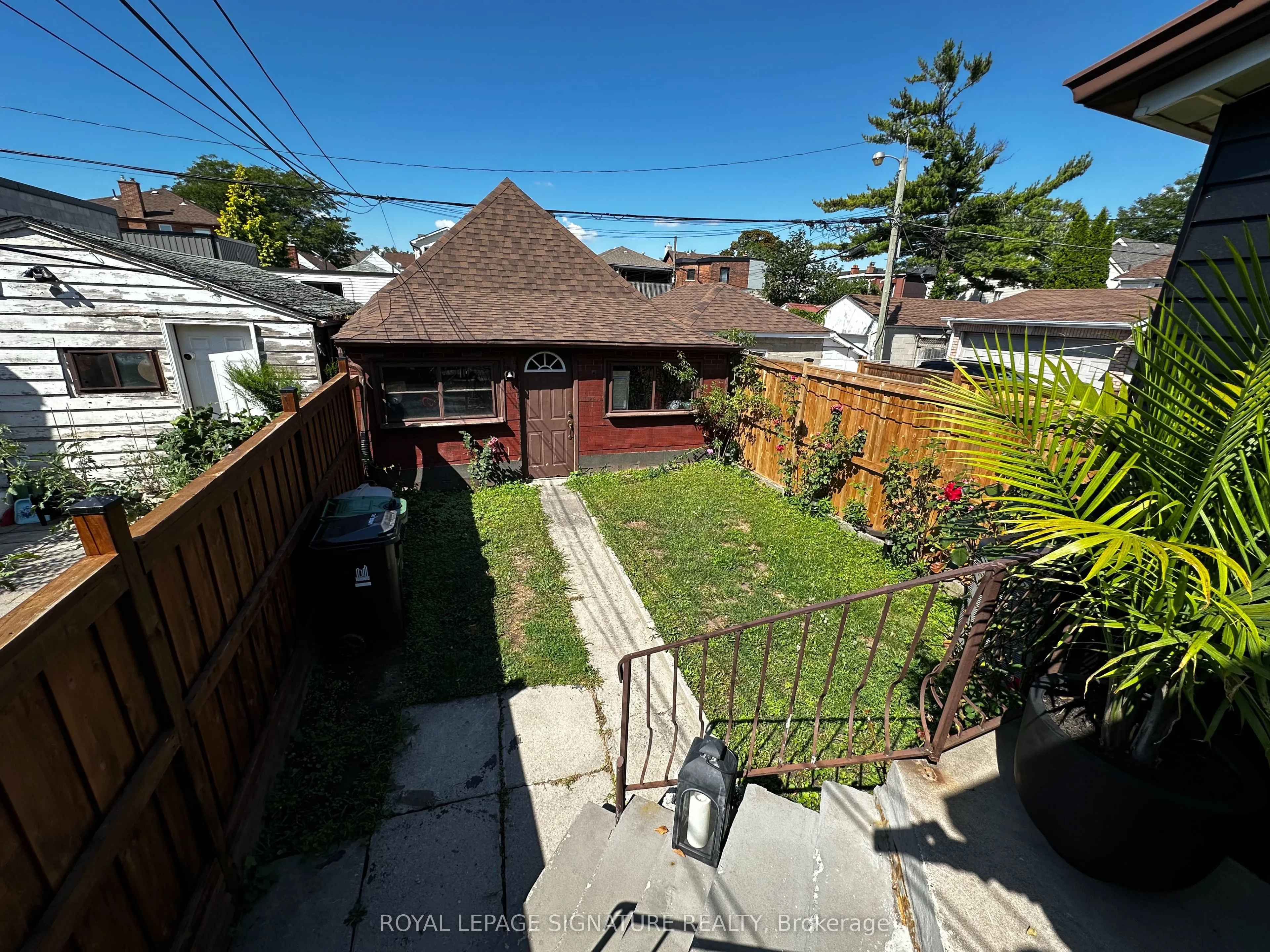 198 Earlscourt Avenue, #Upper