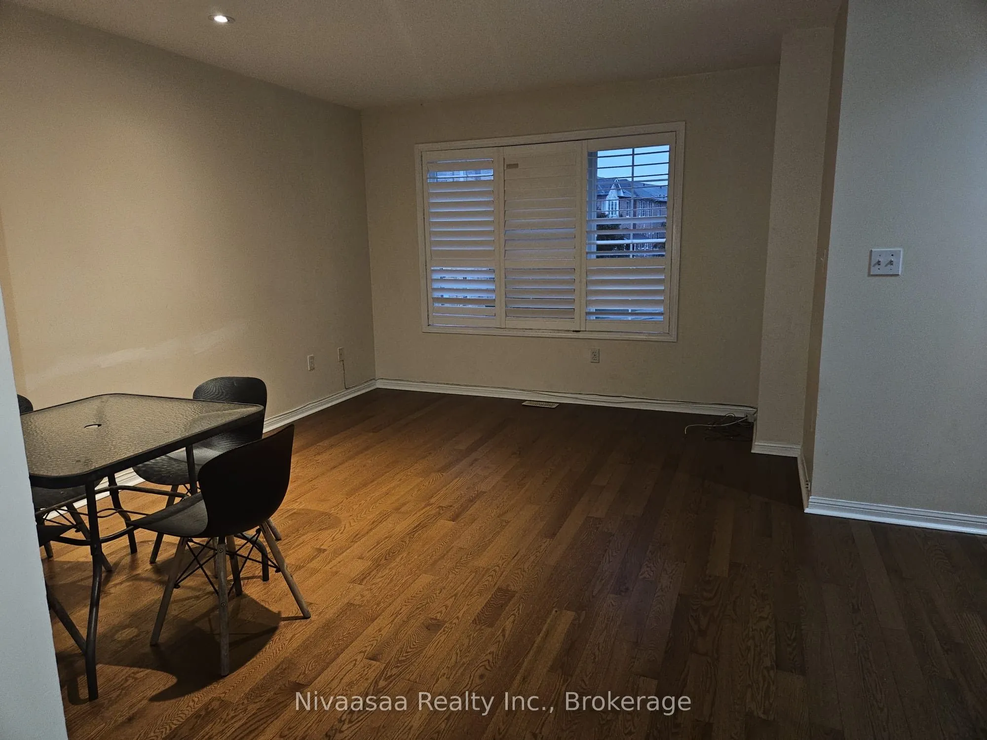 80 Acorn Place, #128