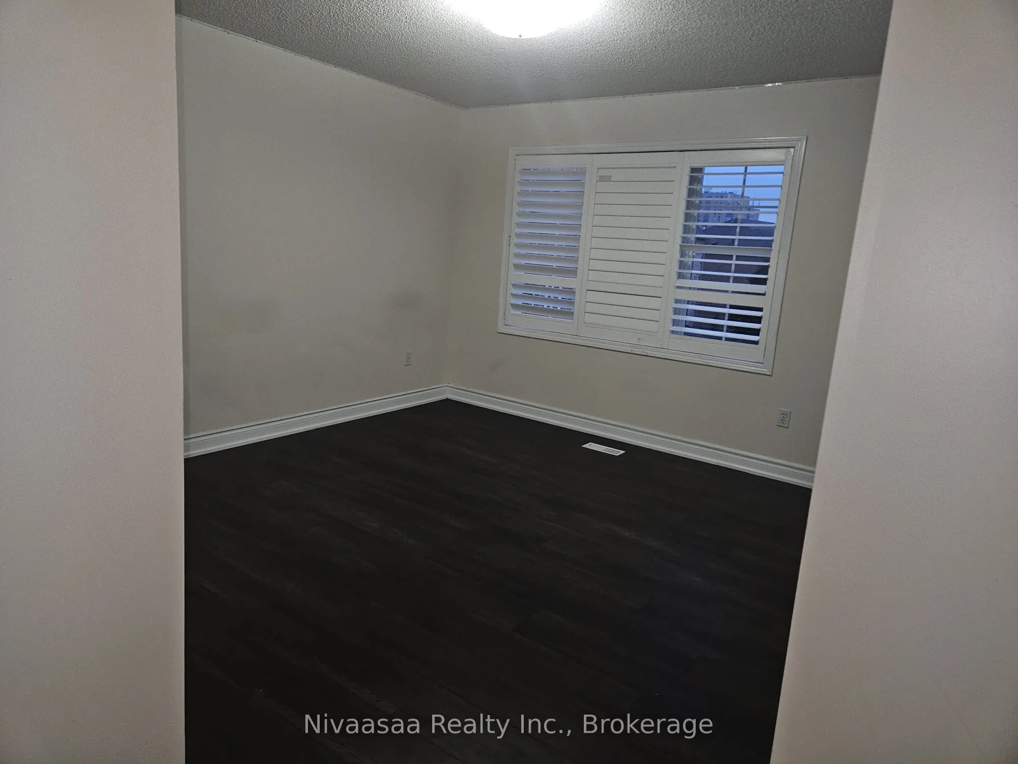 80 Acorn Place, #128