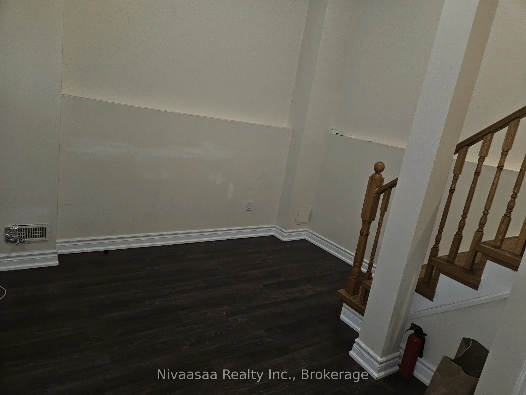 80 Acorn Place, #128