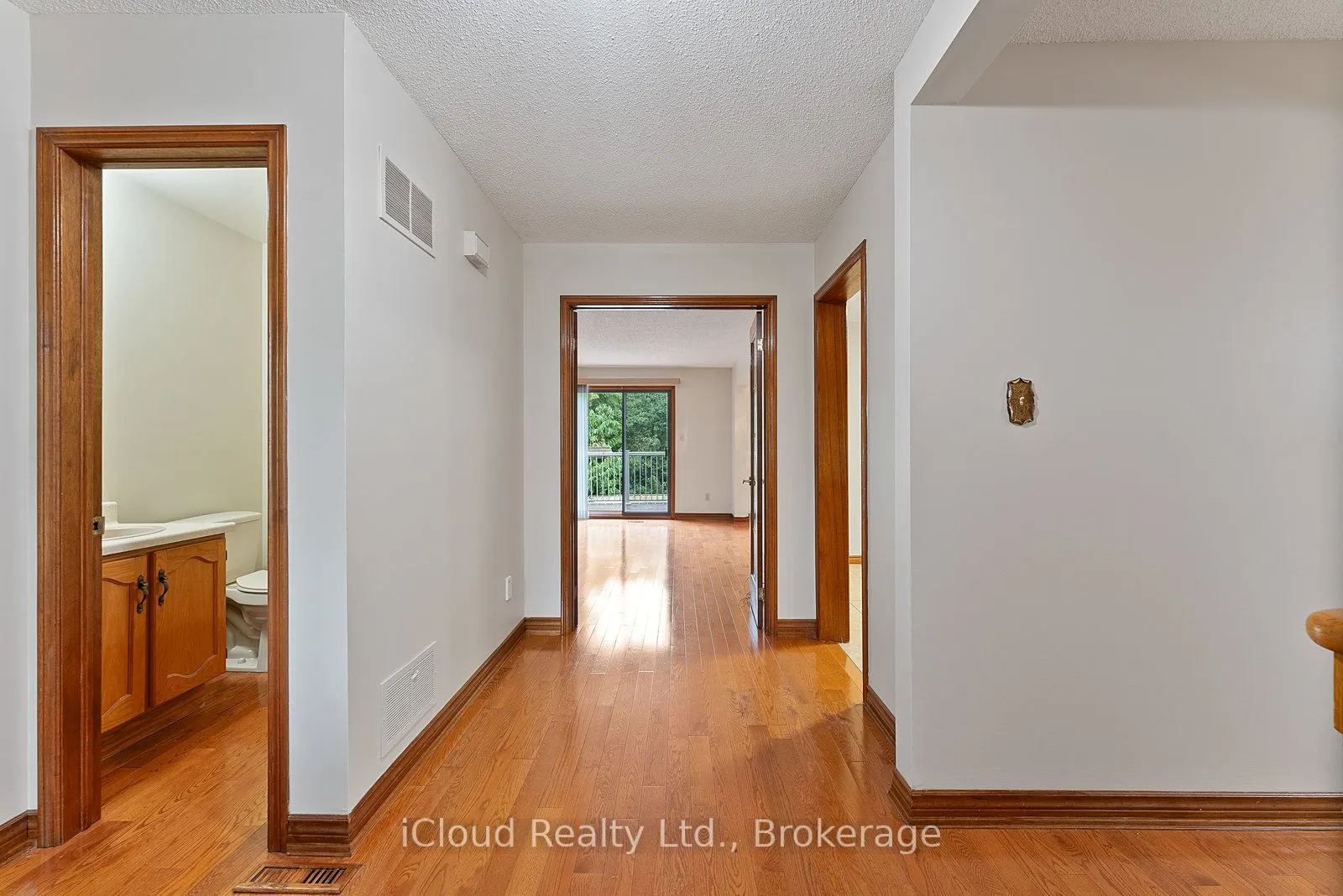 75 Bremen Lane