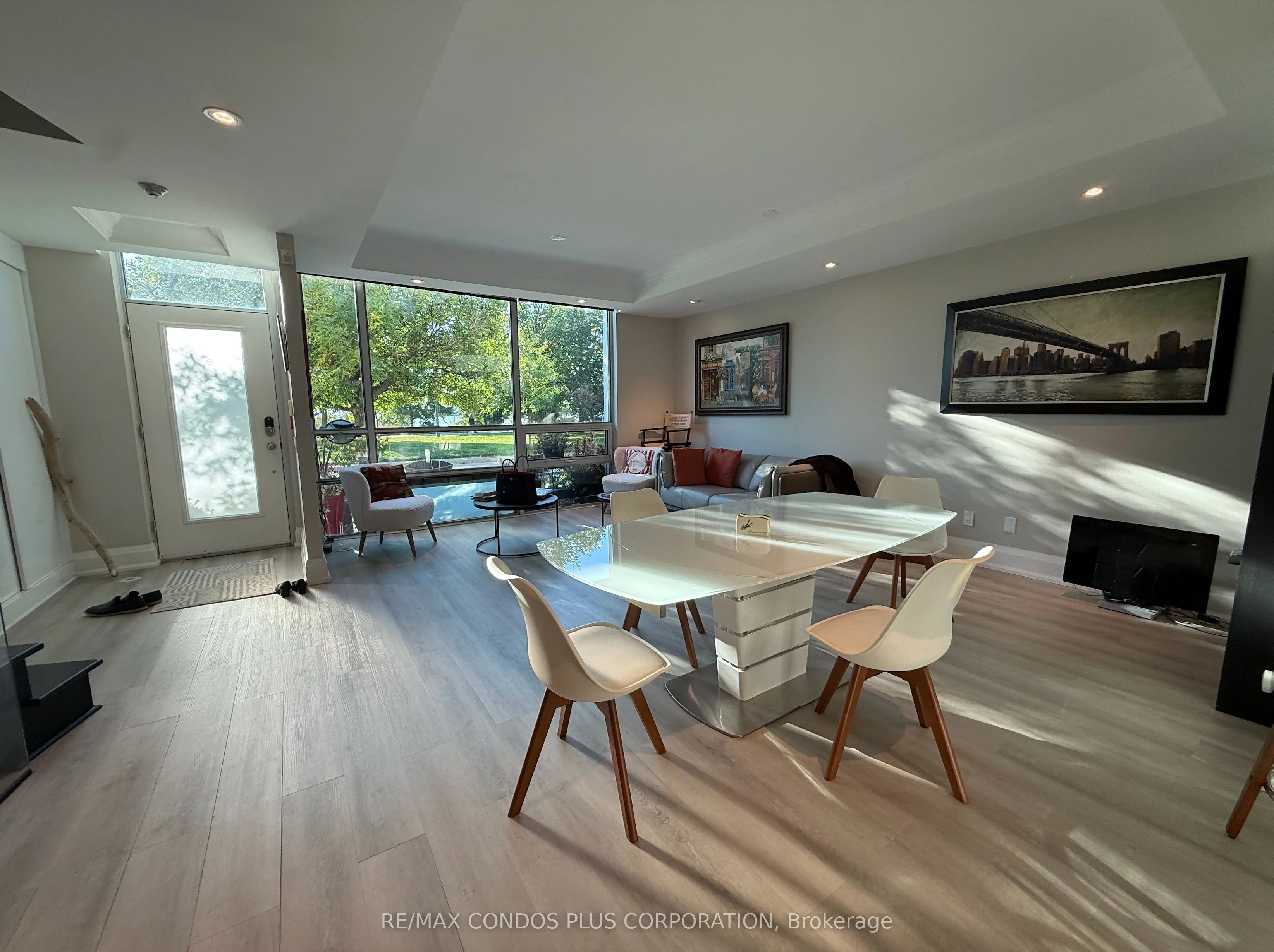 5 Marine Parade Drive, #Th125