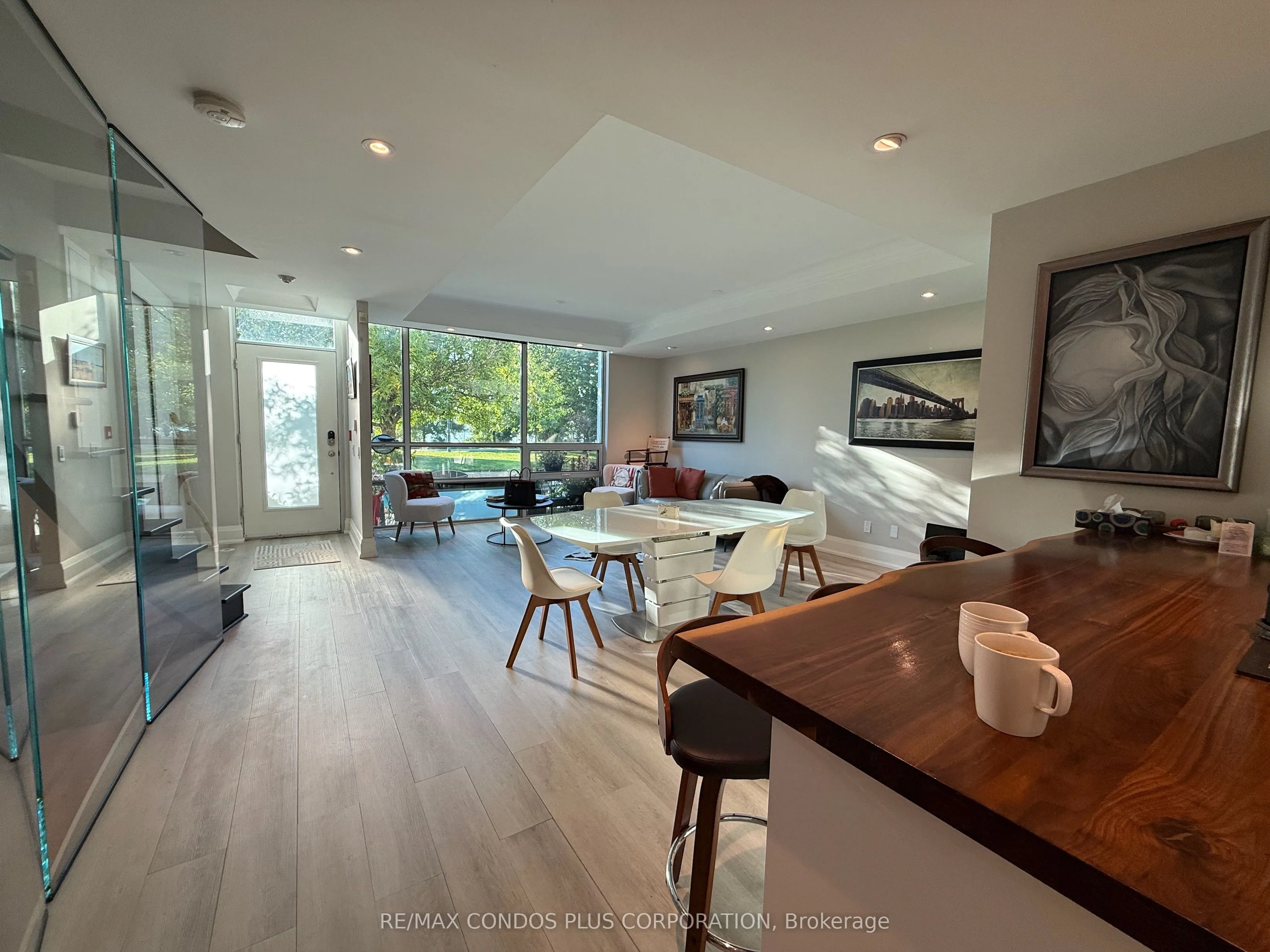 5 Marine Parade Drive, #Th125