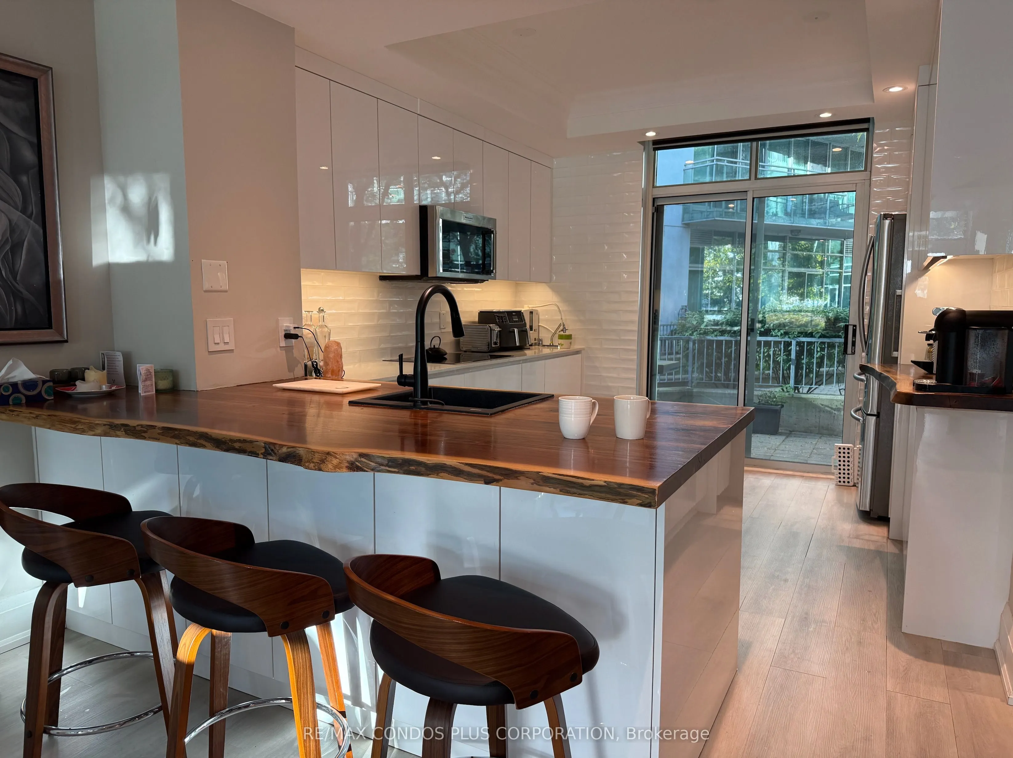 5 Marine Parade Drive, #Th125