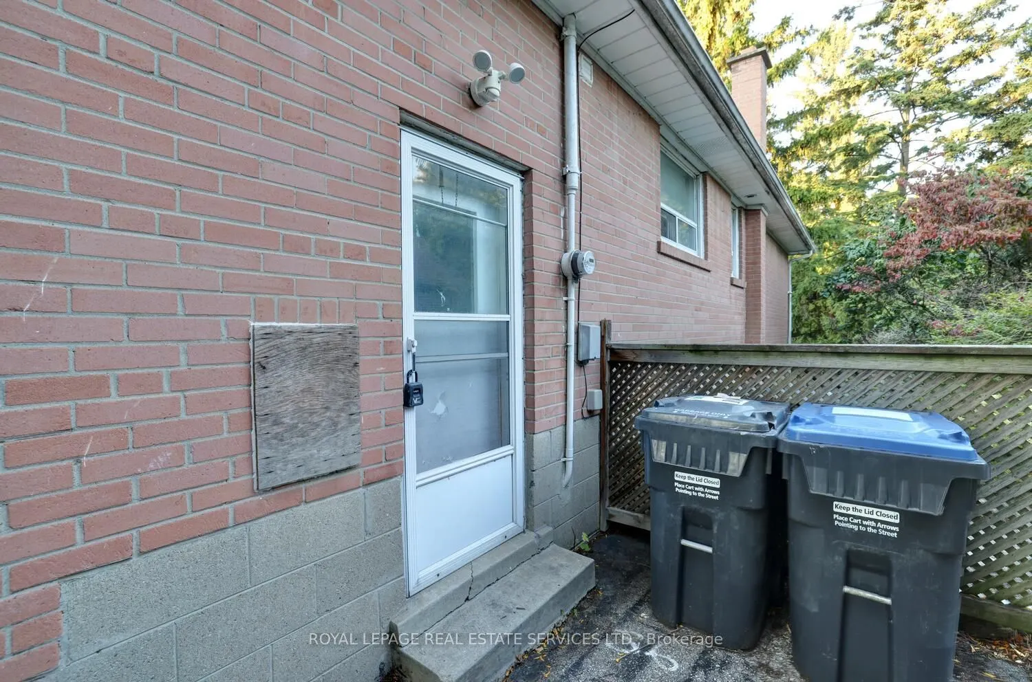 957 Beechwood Avenue