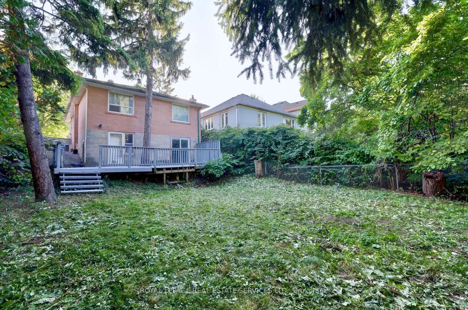957 Beechwood Avenue