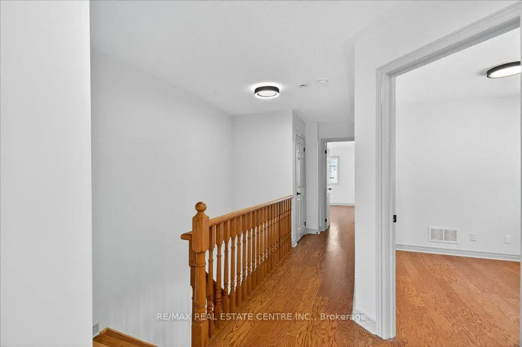 3281 Sunlight Street