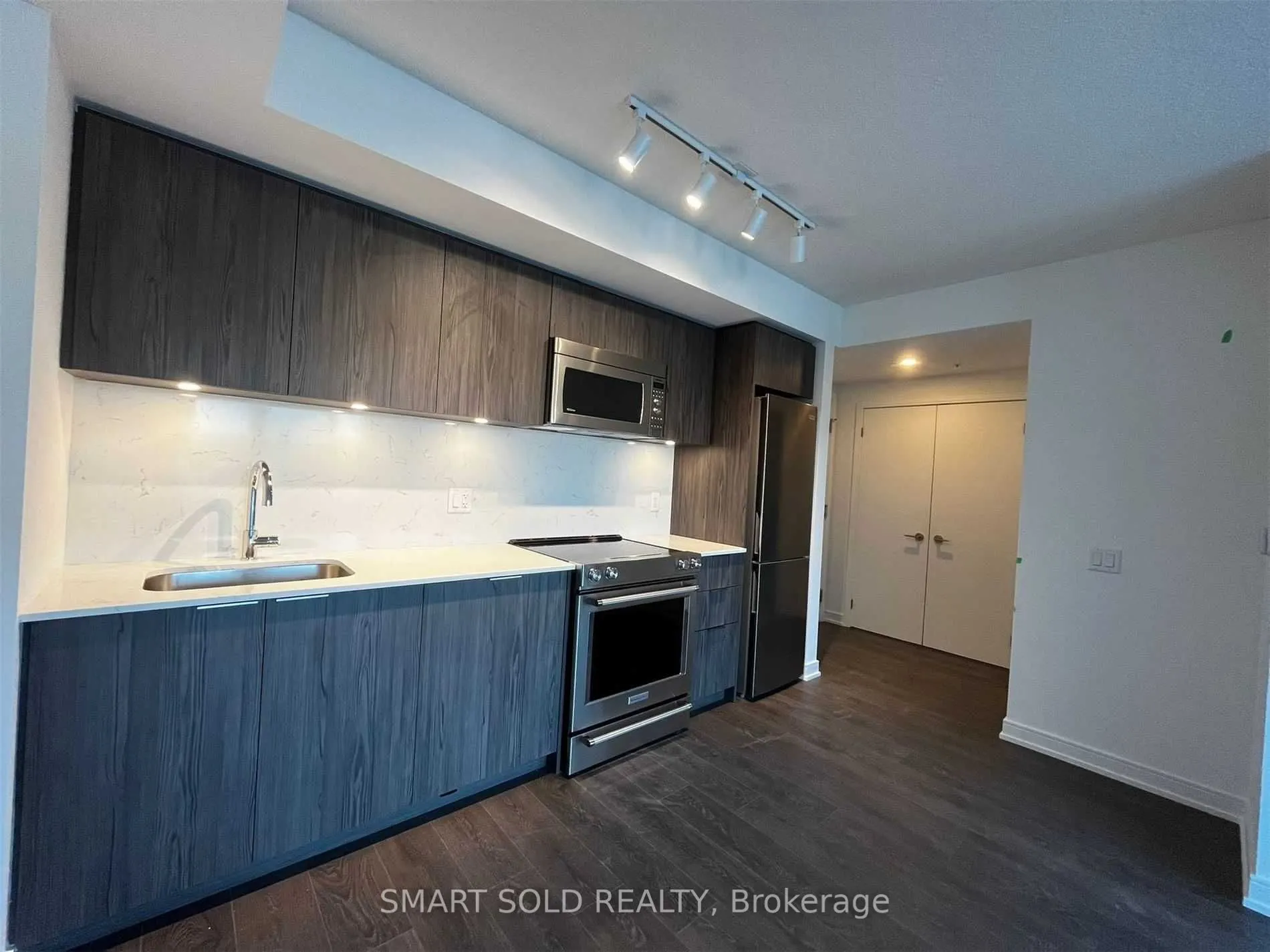30 Samuel Wood Way, #304