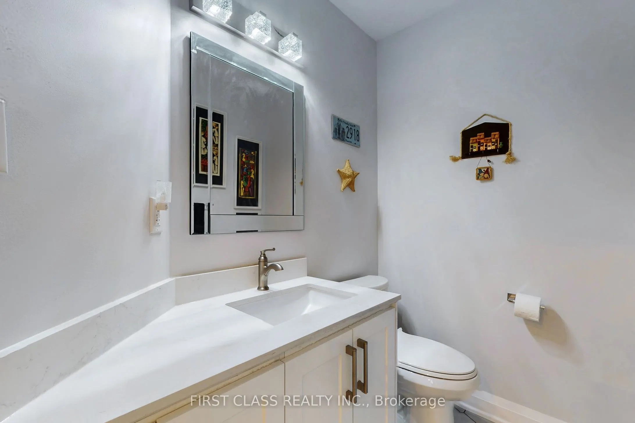 5244 Floral Hill Crescent